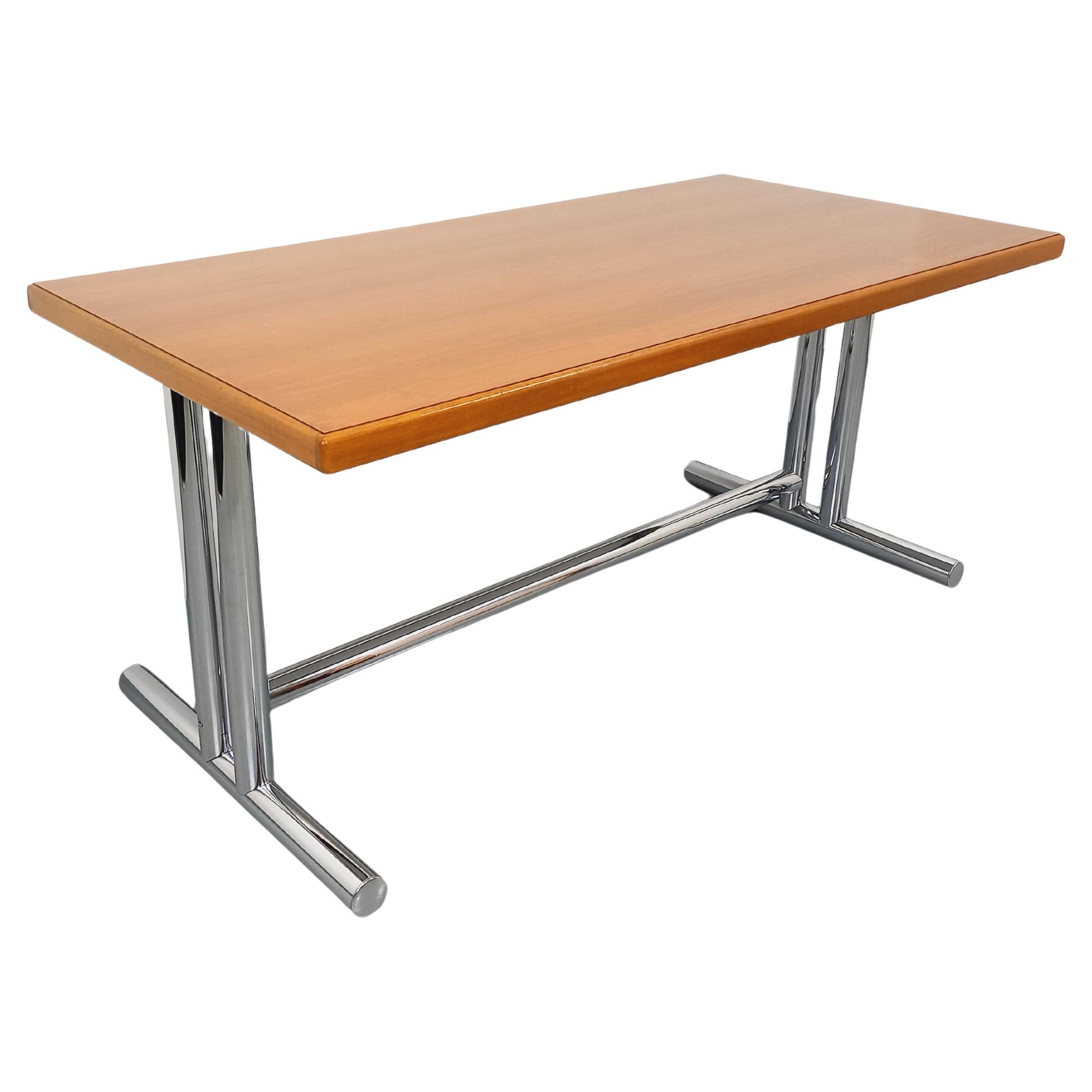 Bureau vintage en bois de noyer et métal chromé des années 70