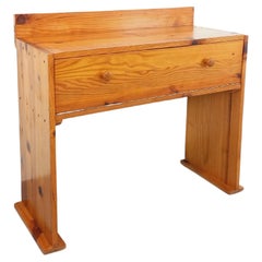 Bureau vintage en pin avec pieds luge des années 70 80
