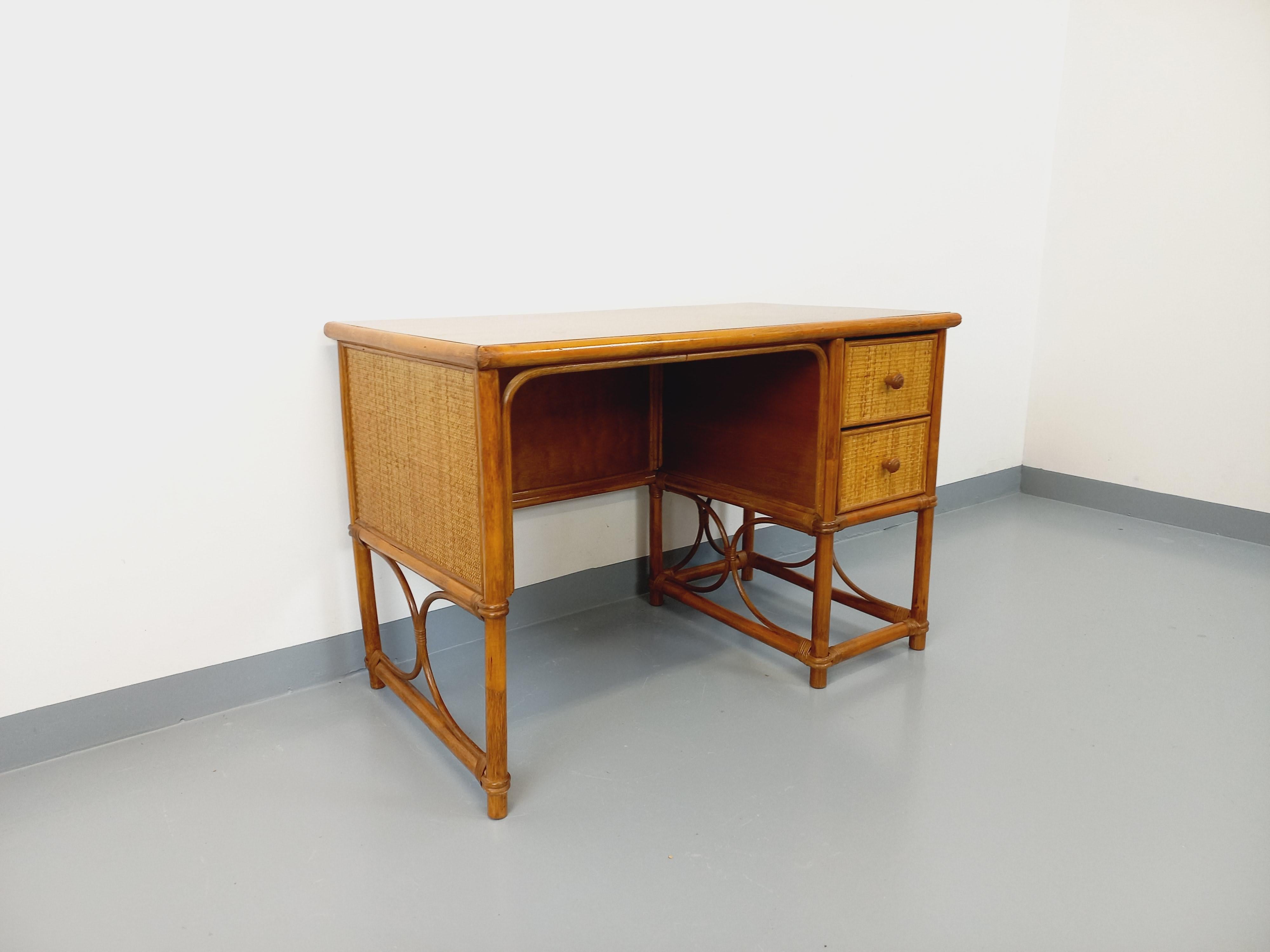 Francese Ufficio vintage in rotin, rotin tressé e bois stile Maugrion per Roche Bobois in vendita