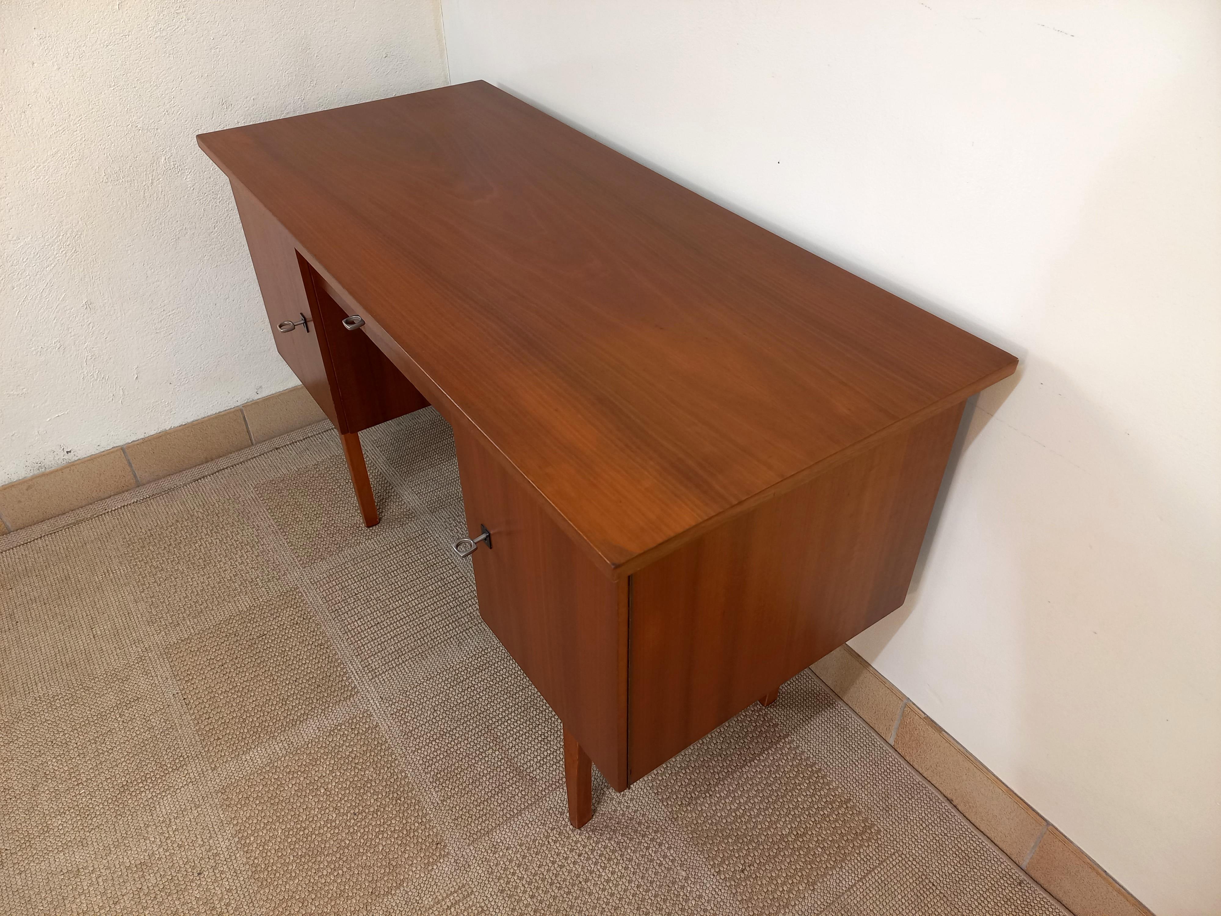 Ufficio vintage in legno anni 60 in vendita 4