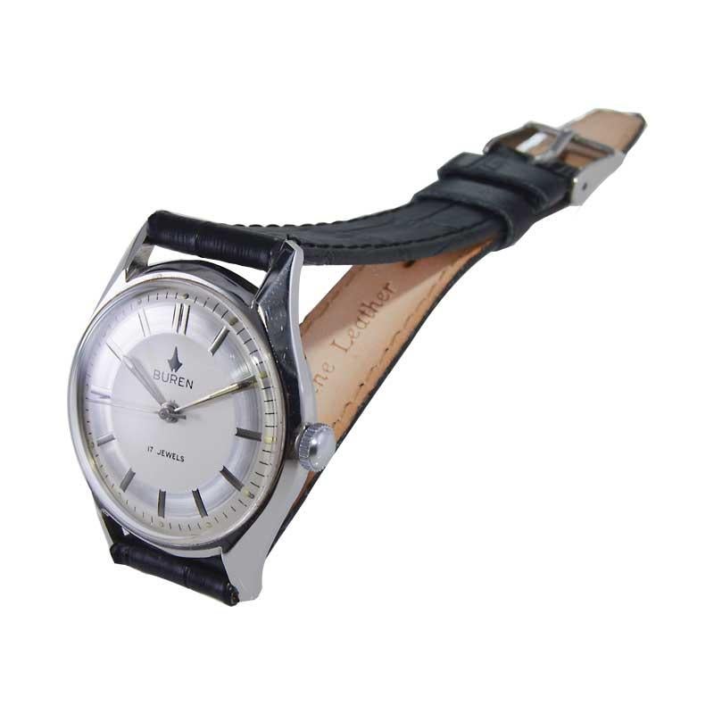 Orologio rotondo Buren in acciaio Art Deco in condizioni di nuovo stock degli anni '60 in vendita 4