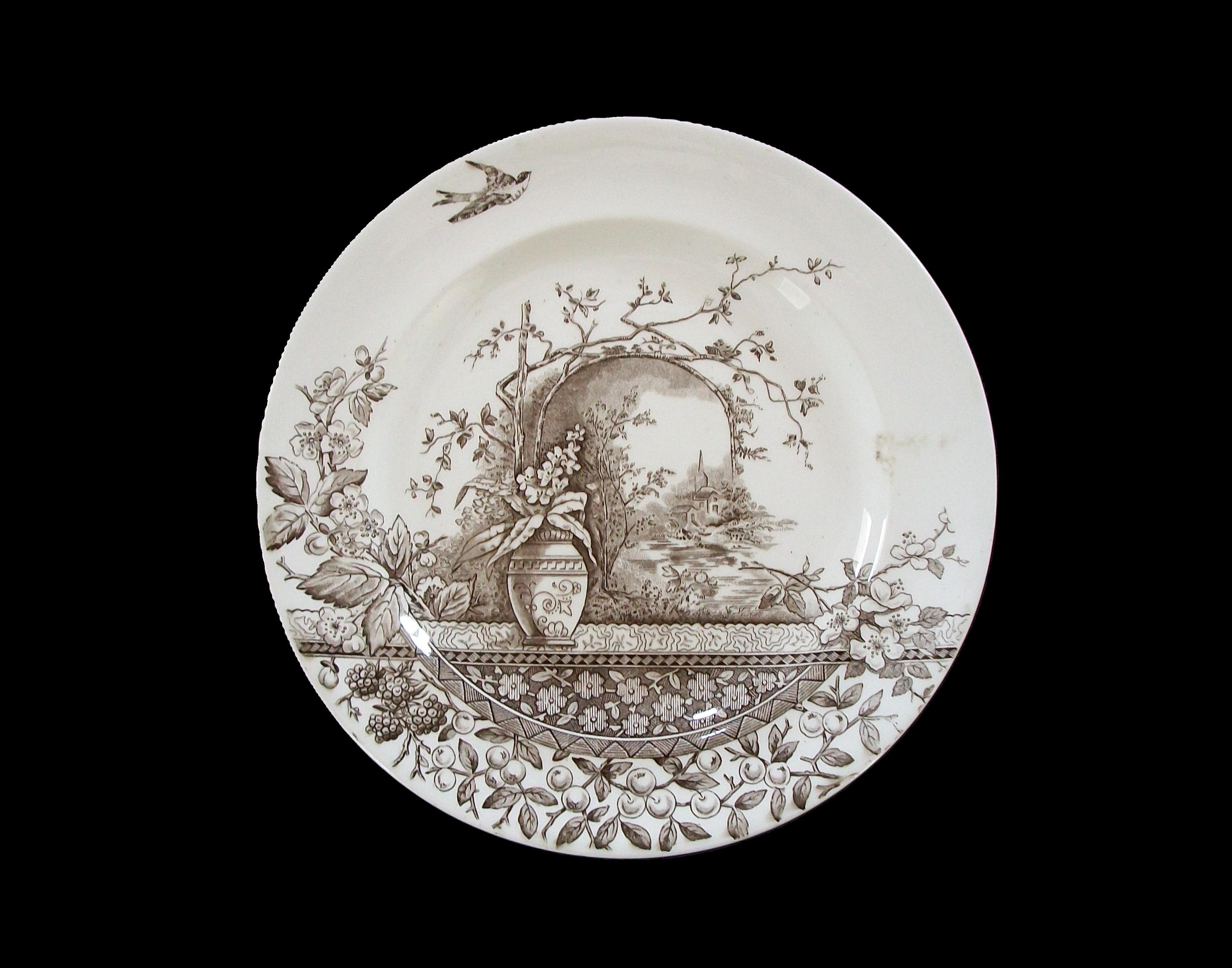 BURGESS & LEIGH - Placa Decorada por Transferencia Aesthetic Movement - Reino Unido - Circa 1880 Movimiento estético en venta