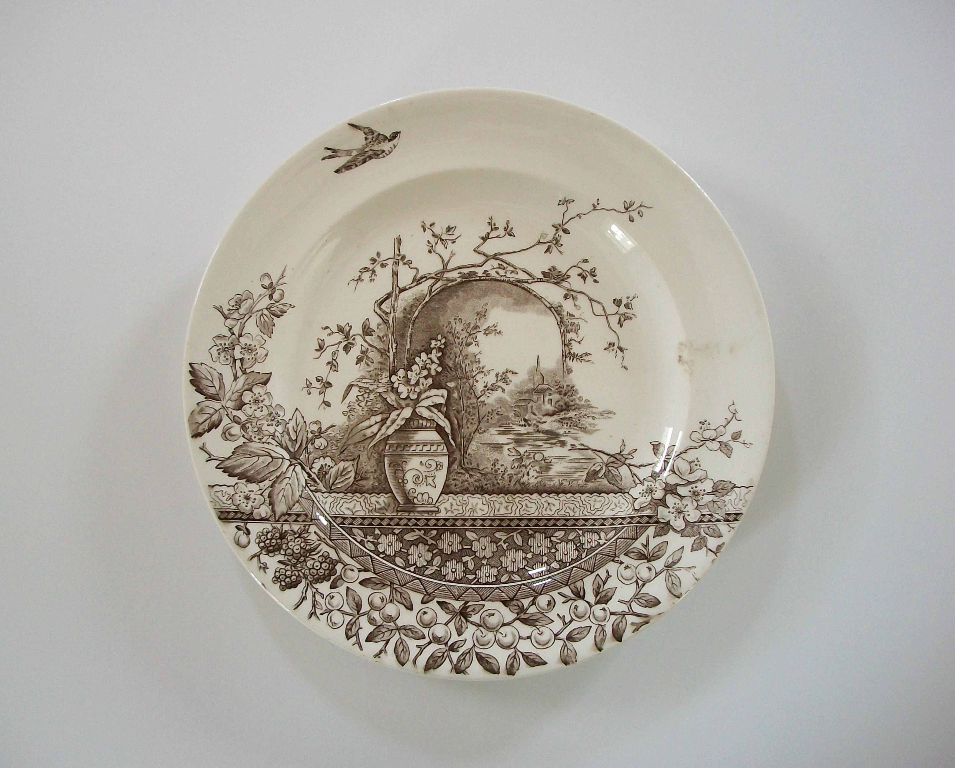 BURGESS & LEIGH - Placa Decorada por Transferencia Aesthetic Movement - Reino Unido - Circa 1880 siglo XIX en venta