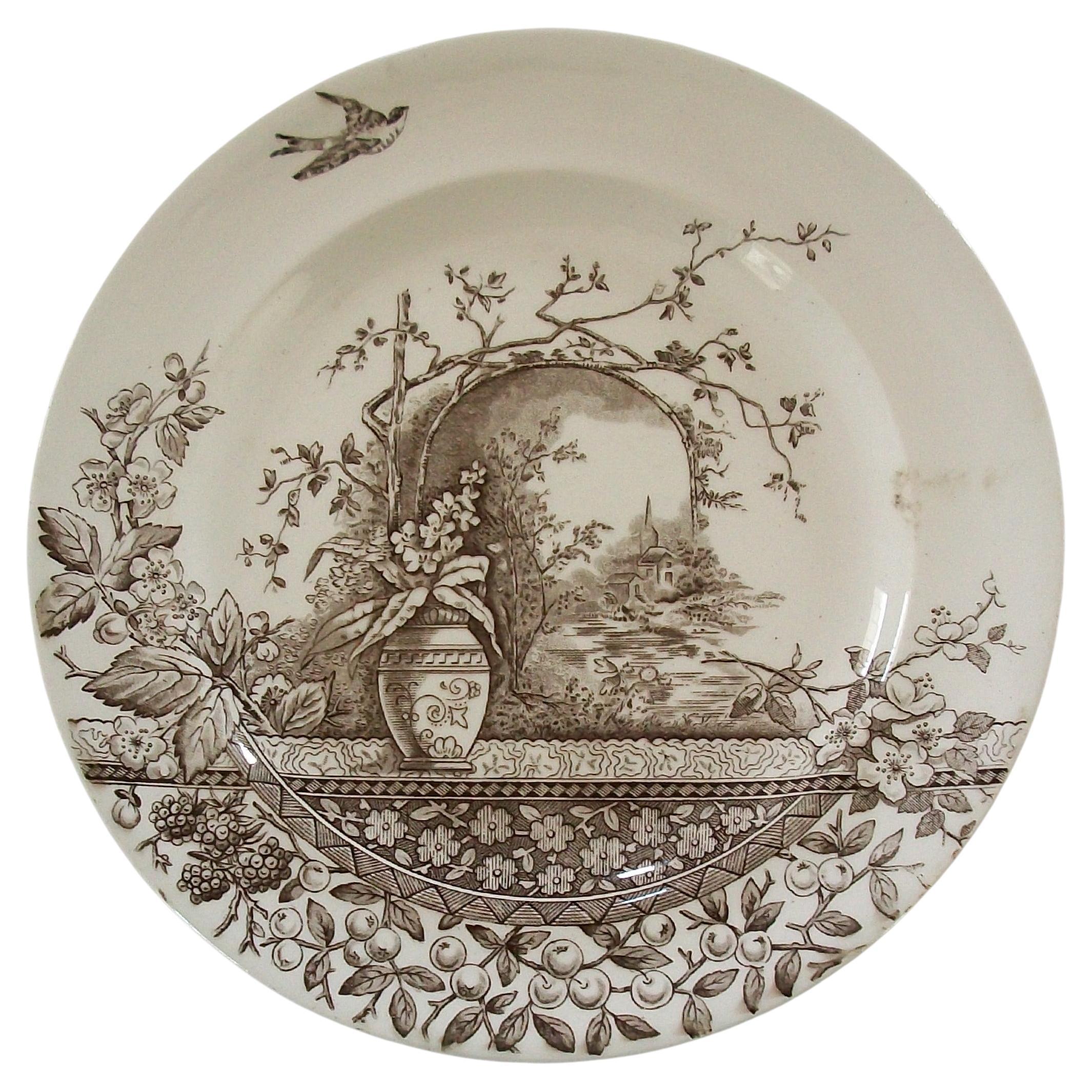 BURGESS & LEIGH - Placa Decorada por Transferencia Aesthetic Movement - Reino Unido - Circa 1880 en venta