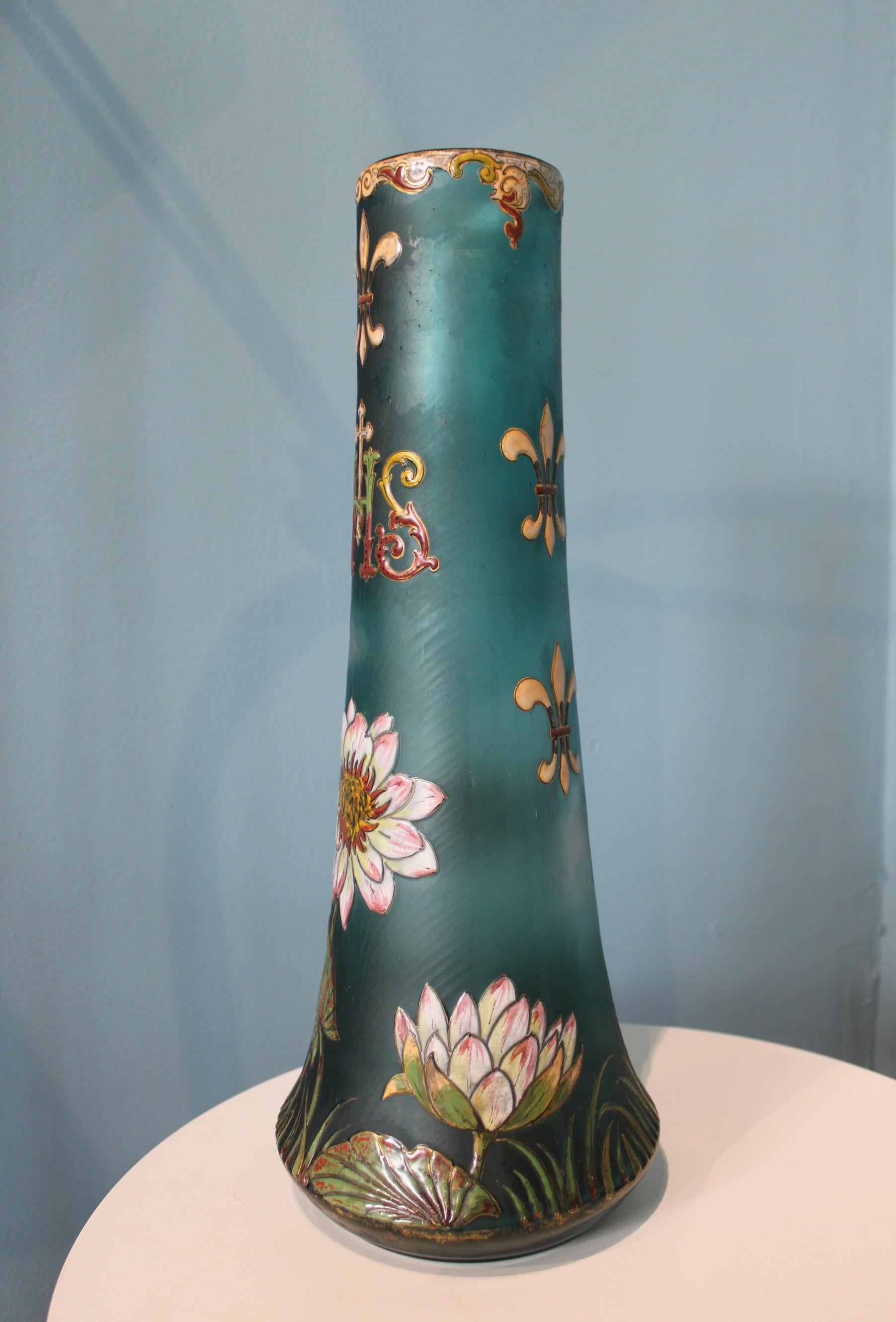 Burgun, Schverer & Cie glass vase, France In Good Condition In Paris, FR