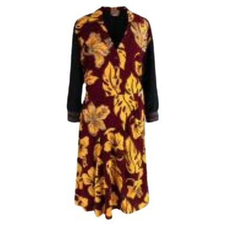 Social Occasions - Embellished V-Neck Dress 212815