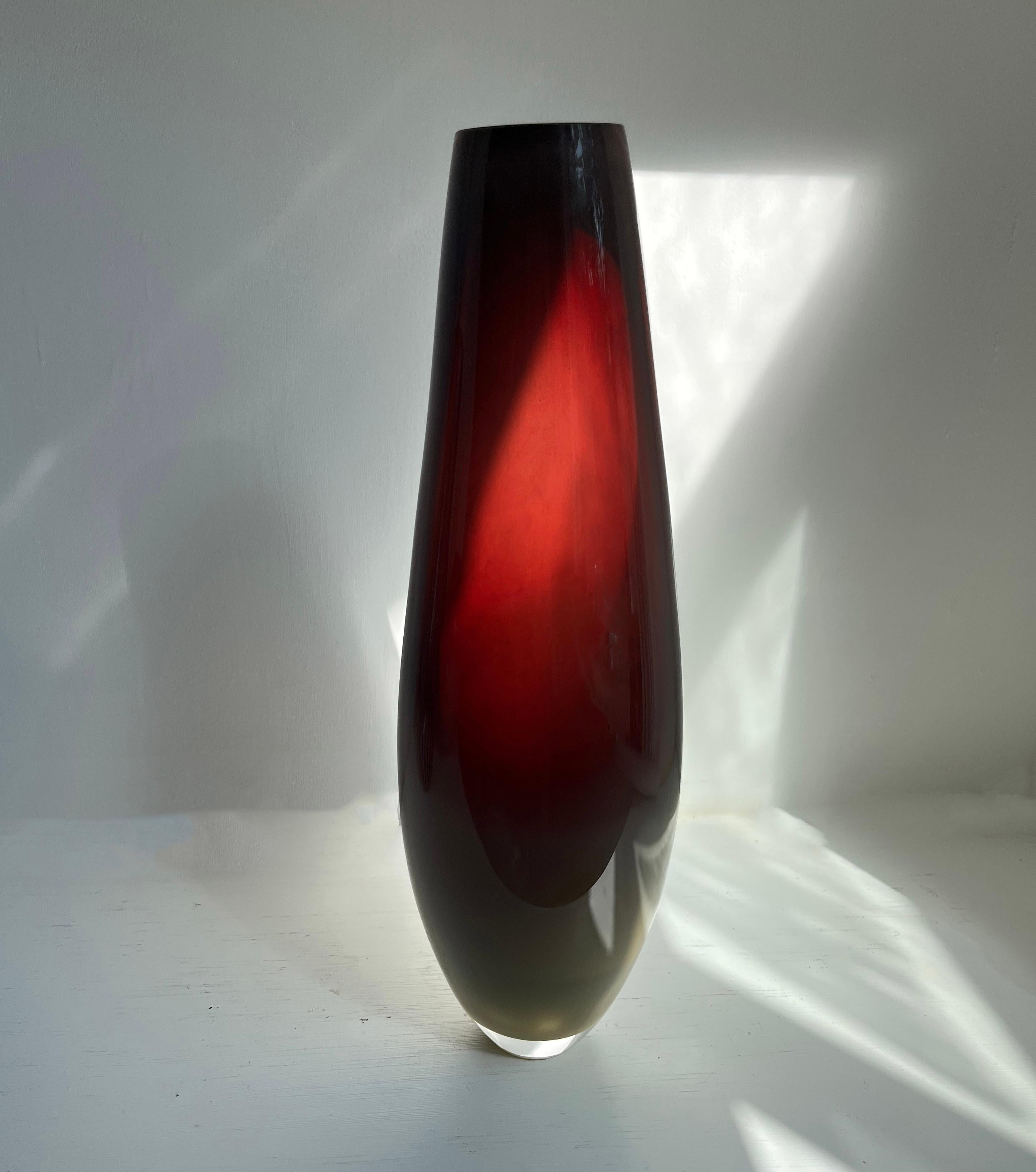 Hand-Crafted Burgundy Bullet blown glass Vessel with cut polished rim For Sale