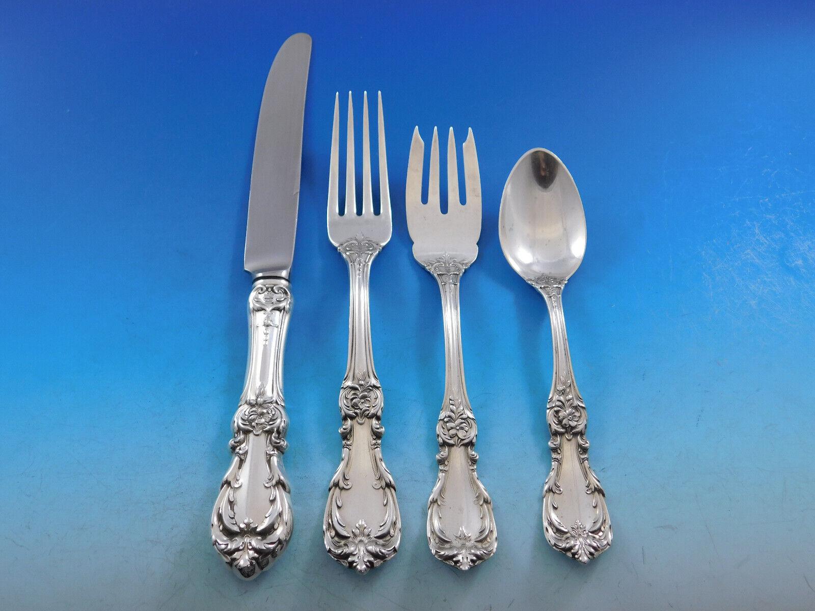 Burgundy by Reed & Barton Sterling Silver Flatware Set 12 Service 129 Pcs Dinner In Excellent Condition For Sale In Big Bend, WI