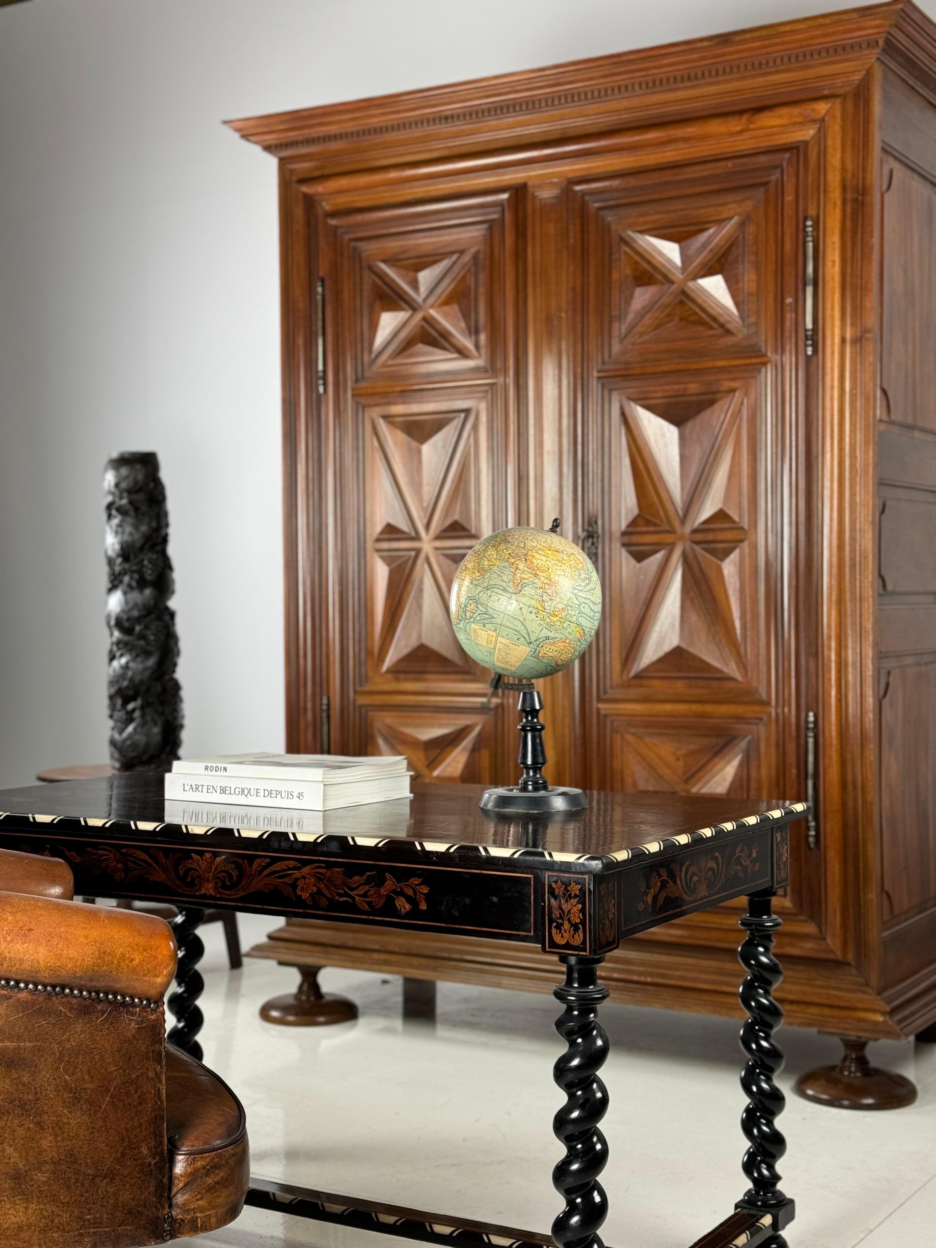 Armadio Borgogna 1700 in vendita 6