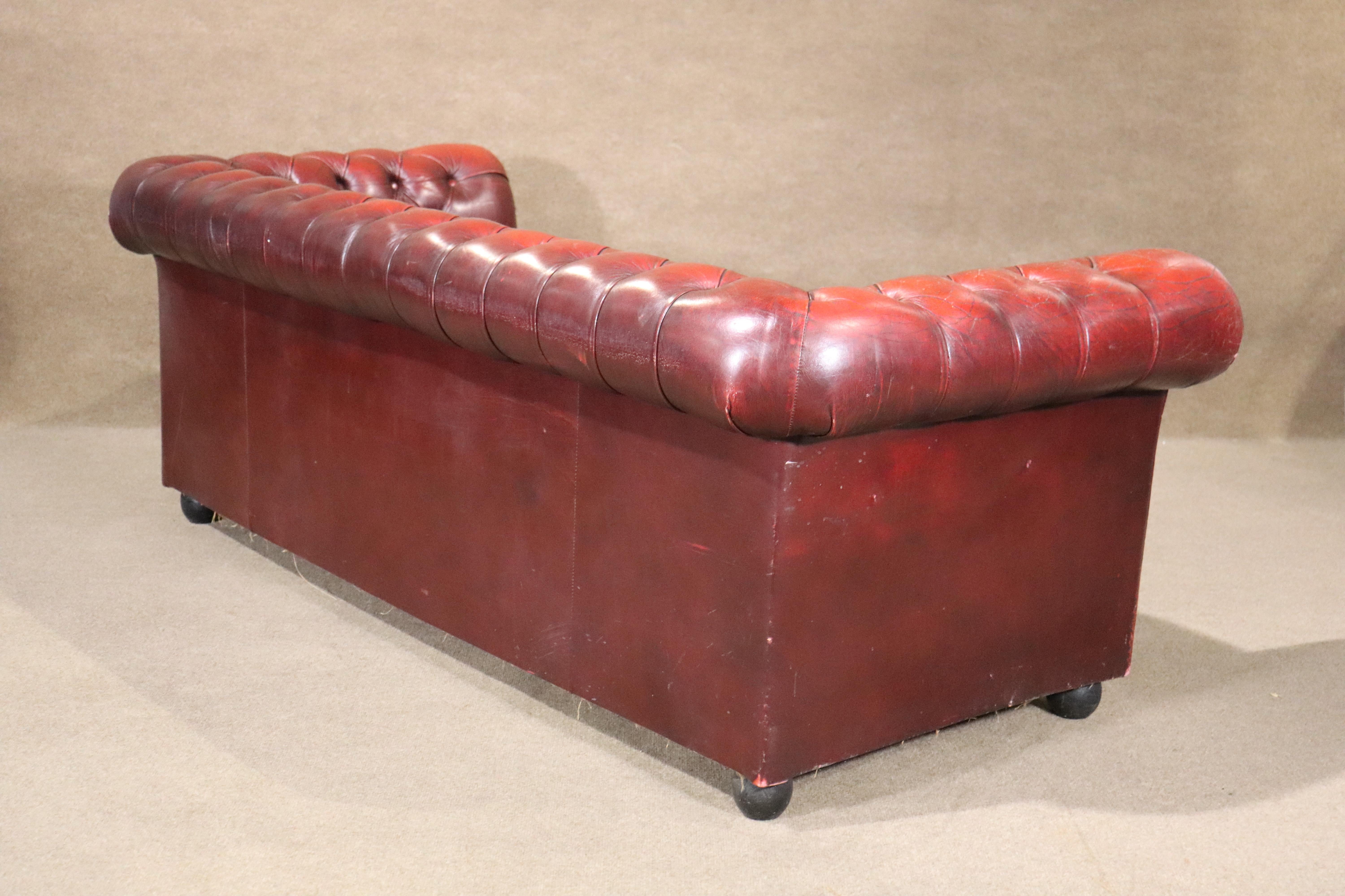 Burgundy Chesterfield Sofa For Sale 6