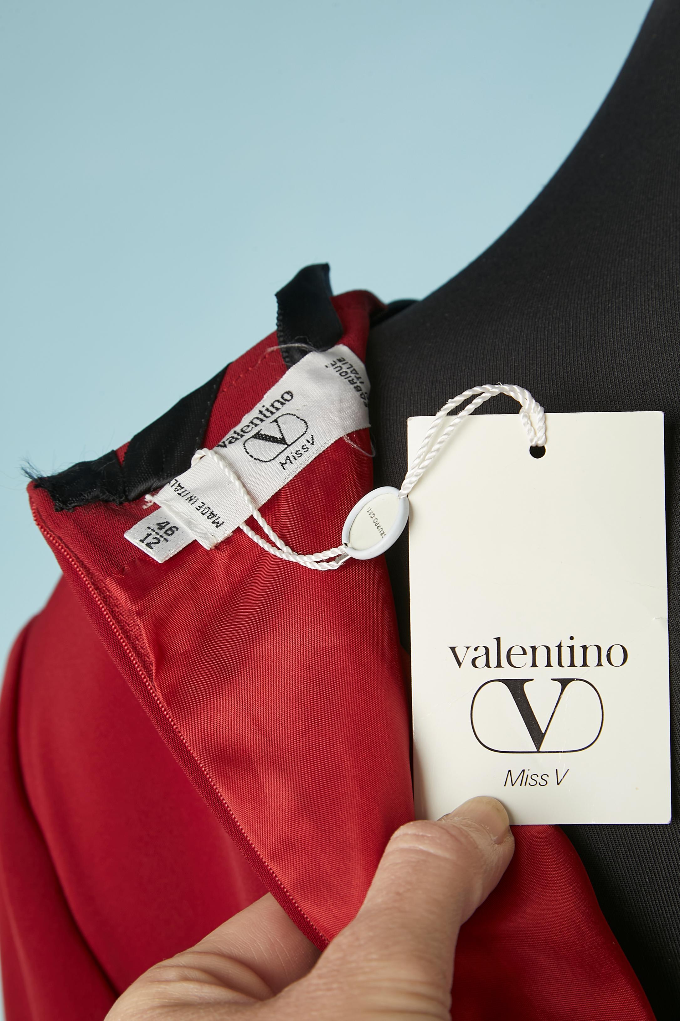Abito da cocktail bordeaux con cintura in pelle Valentino Miss V NUOVO con etichetta in vendita 2