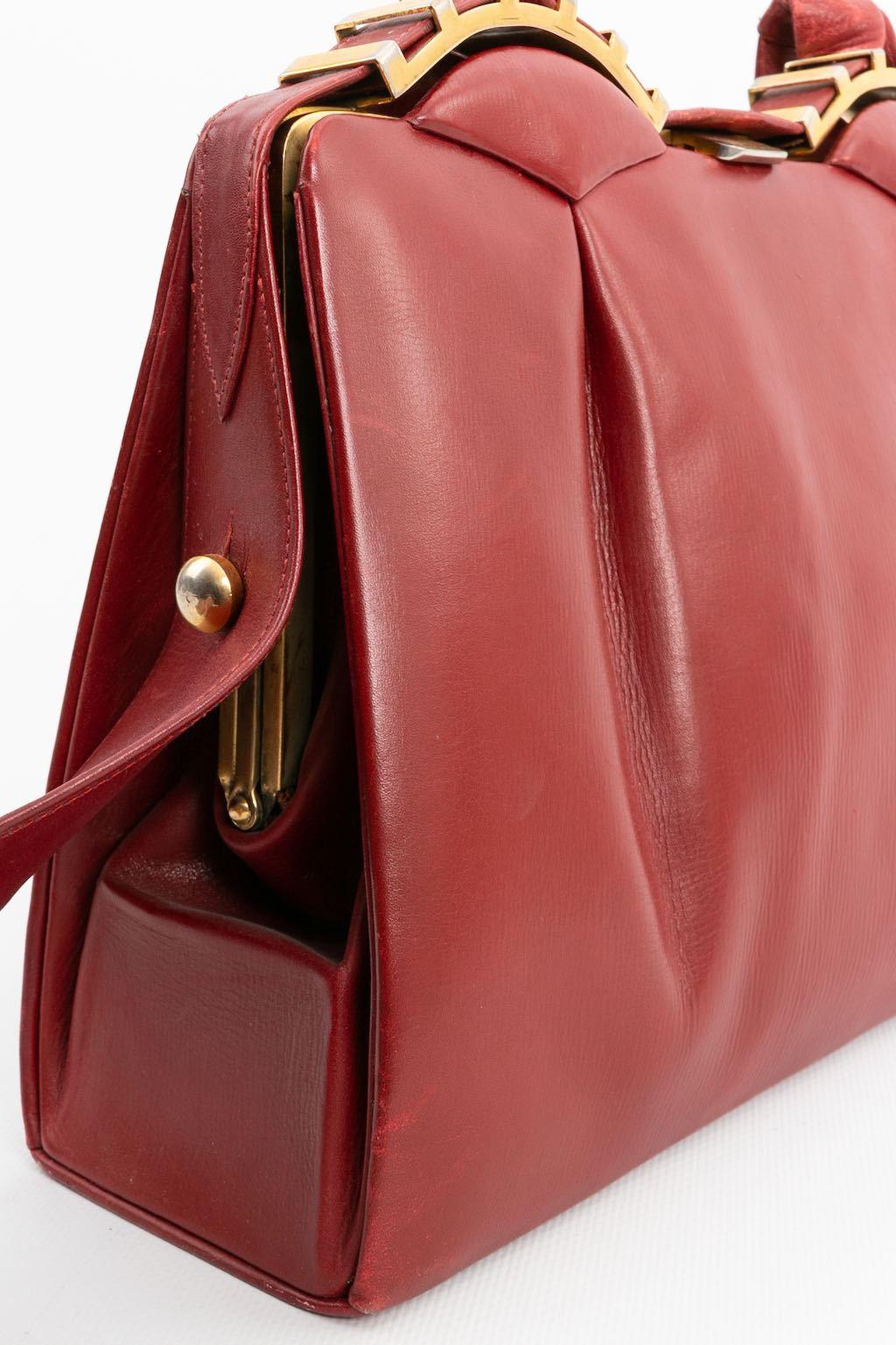 Burgundy leather bag For Sale 3