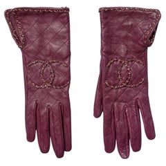 Vintage Burgundy leather gloves with chains "double C"  Chanel 