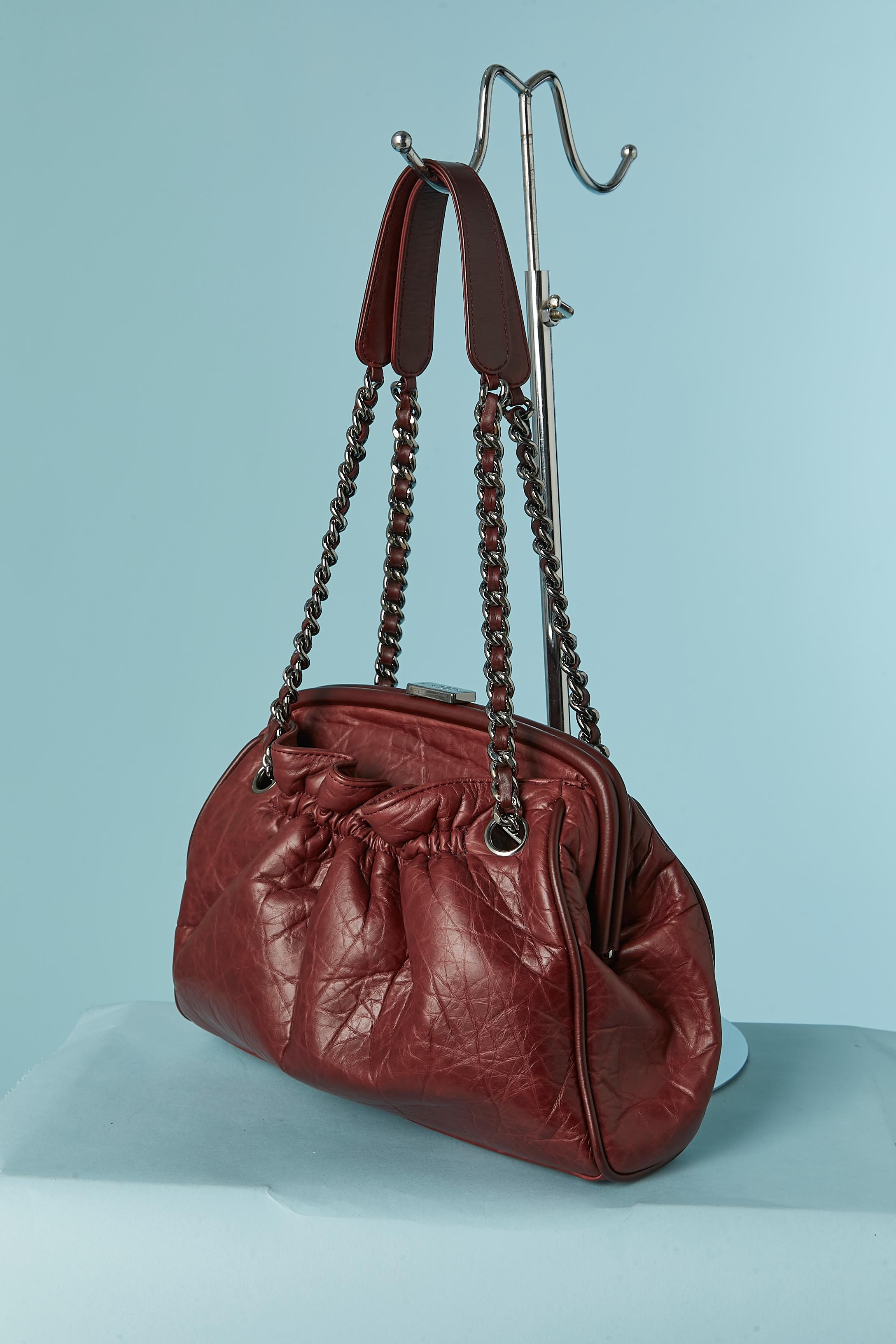 Burgundy leather shoulder bag CHANEL Limited Edition PNY 2006 Numbered For Sale 1