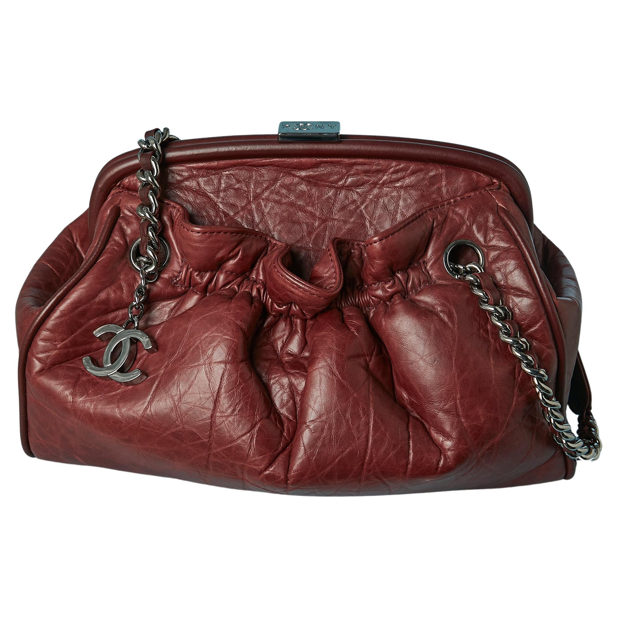 Burgundy leather shoulder bag CHANEL Limited Edition PNY 2006 Numbered For Sale