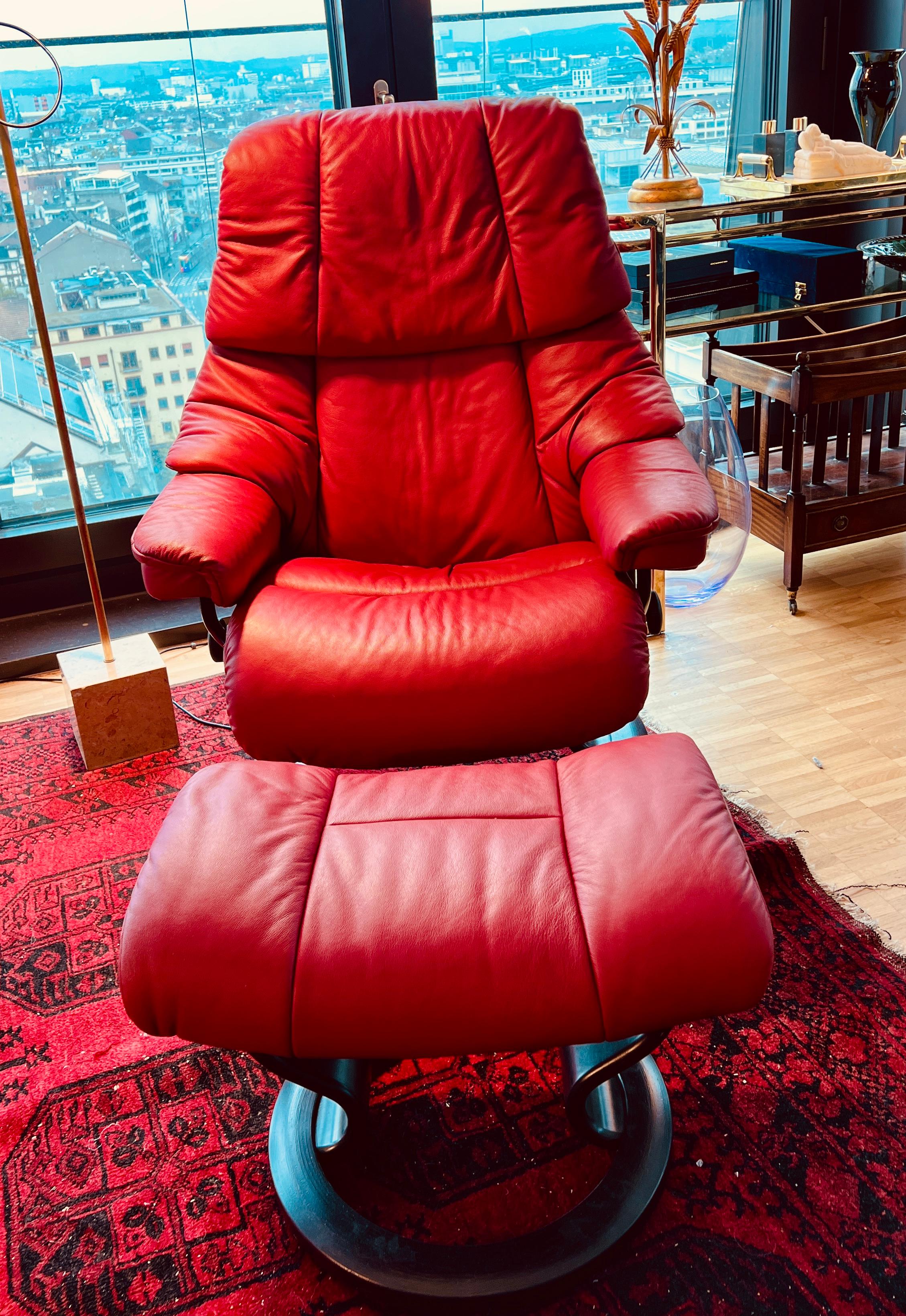 Norwegian Burgundy Leather Stressless Recliner with Ottoman from Ekornes, Norway 1990