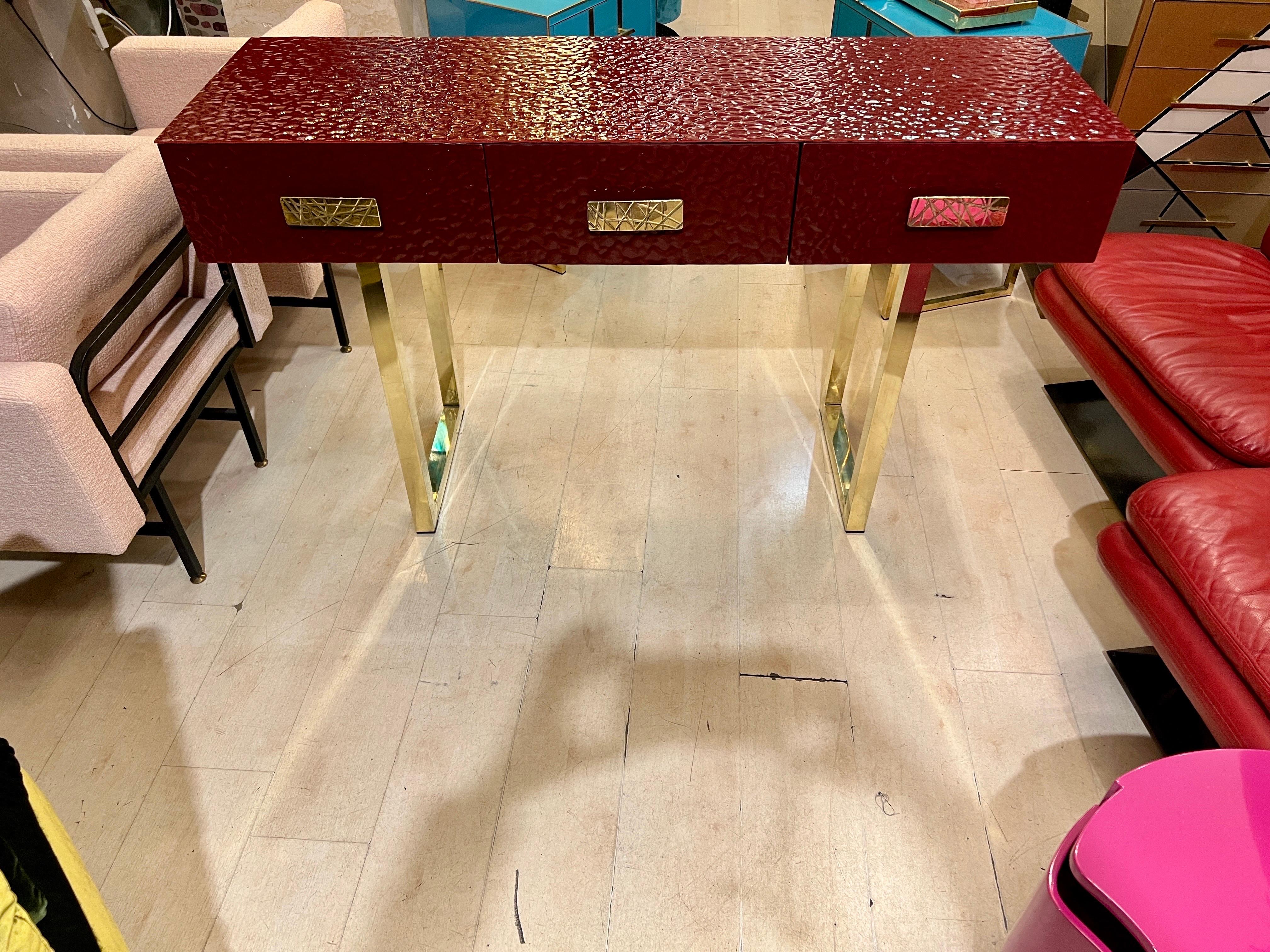 Burgundy Murano Ashlar Glass and Brass Console Table with Three Drawers 2000 For Sale 10
