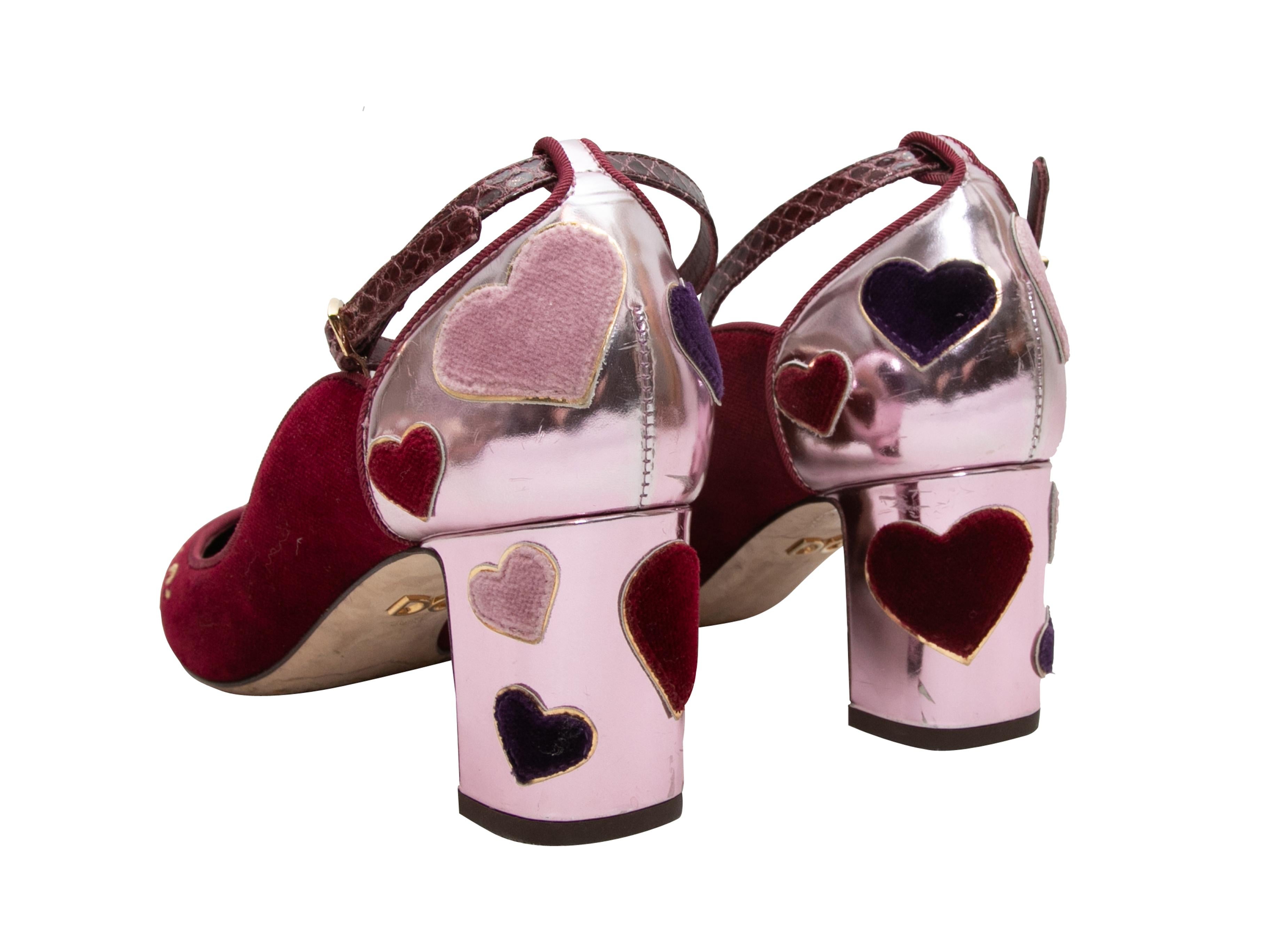 Burgundy & Pink Dolce & Gabbana Velvet & Leather Heart Pumps Size 38.5 In Good Condition For Sale In New York, NY