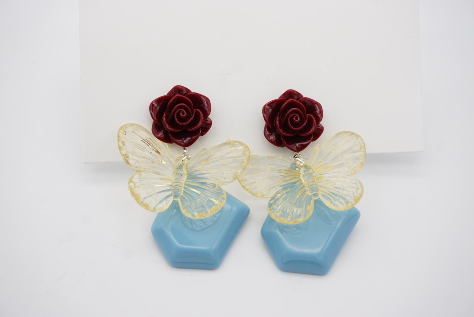 Ciondolo rosso borgogna rosa blu cielo Farfalla chiara Orecchini a clip eleganti in vendita 3