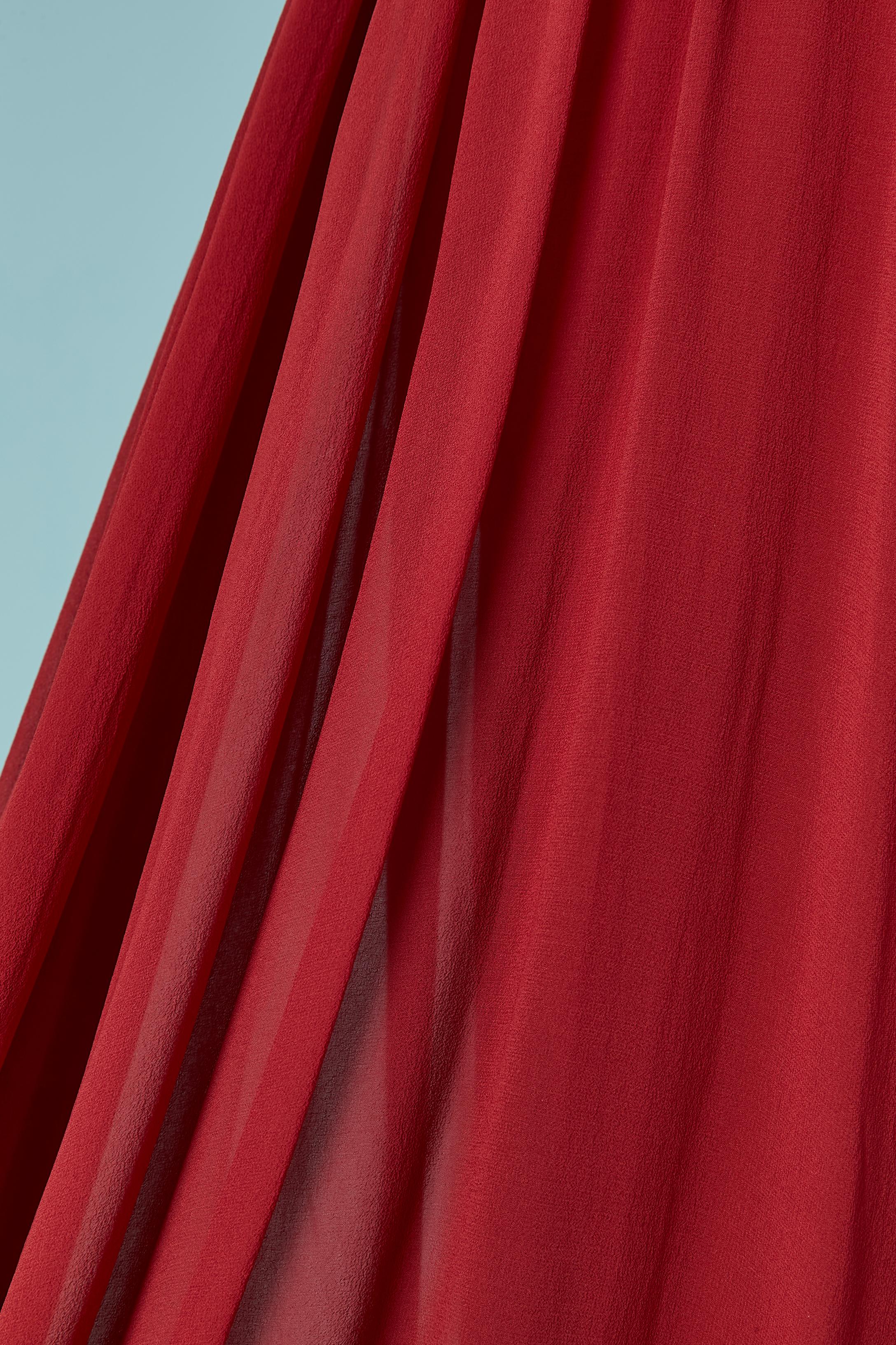 Burgunderfarbenes, drapiertes Abendkleid aus Seidenchiffon CIRCA 1930 (Rot) im Angebot