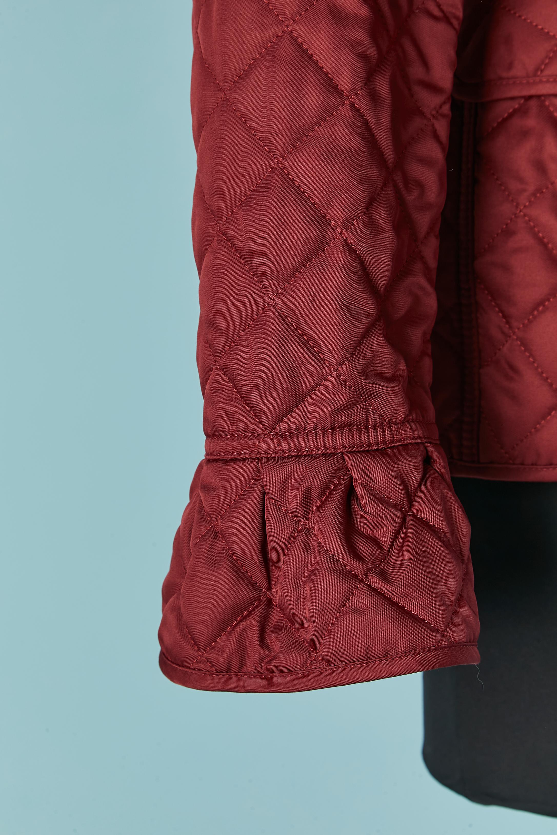 Burgundy single-breasted top-stitched and quilted jacket Burberry London In Excellent Condition For Sale In Saint-Ouen-Sur-Seine, FR