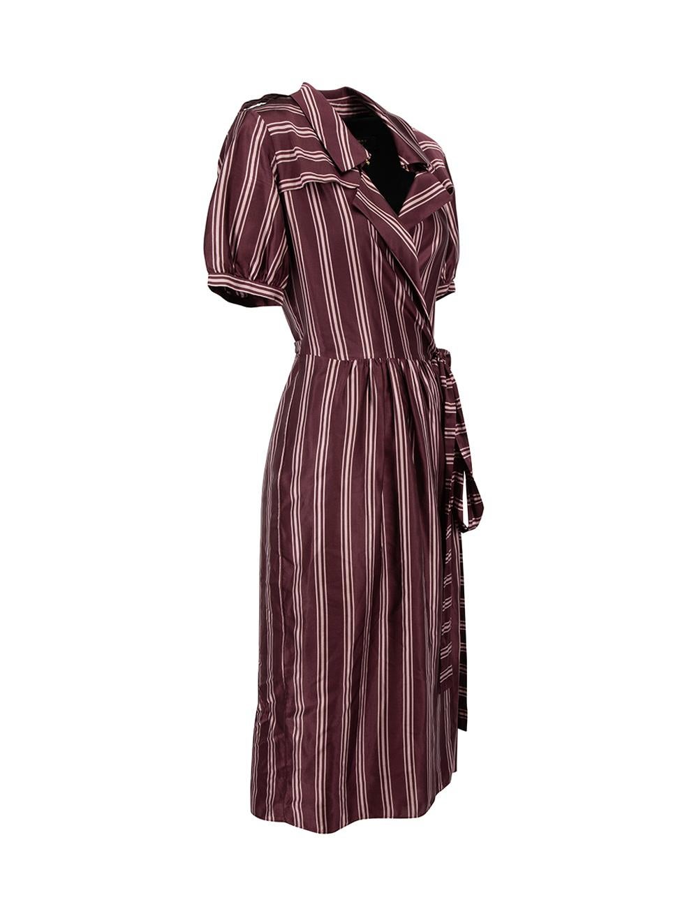 CONDITION is Very good. Minimal wear to dress is evident. Minimal wear to fabric with some discolouration at the underarms on this used Burberry designer resale item.



Details


Burgundy

Silk

Wrap dress

Striped pattern

Midi length

V