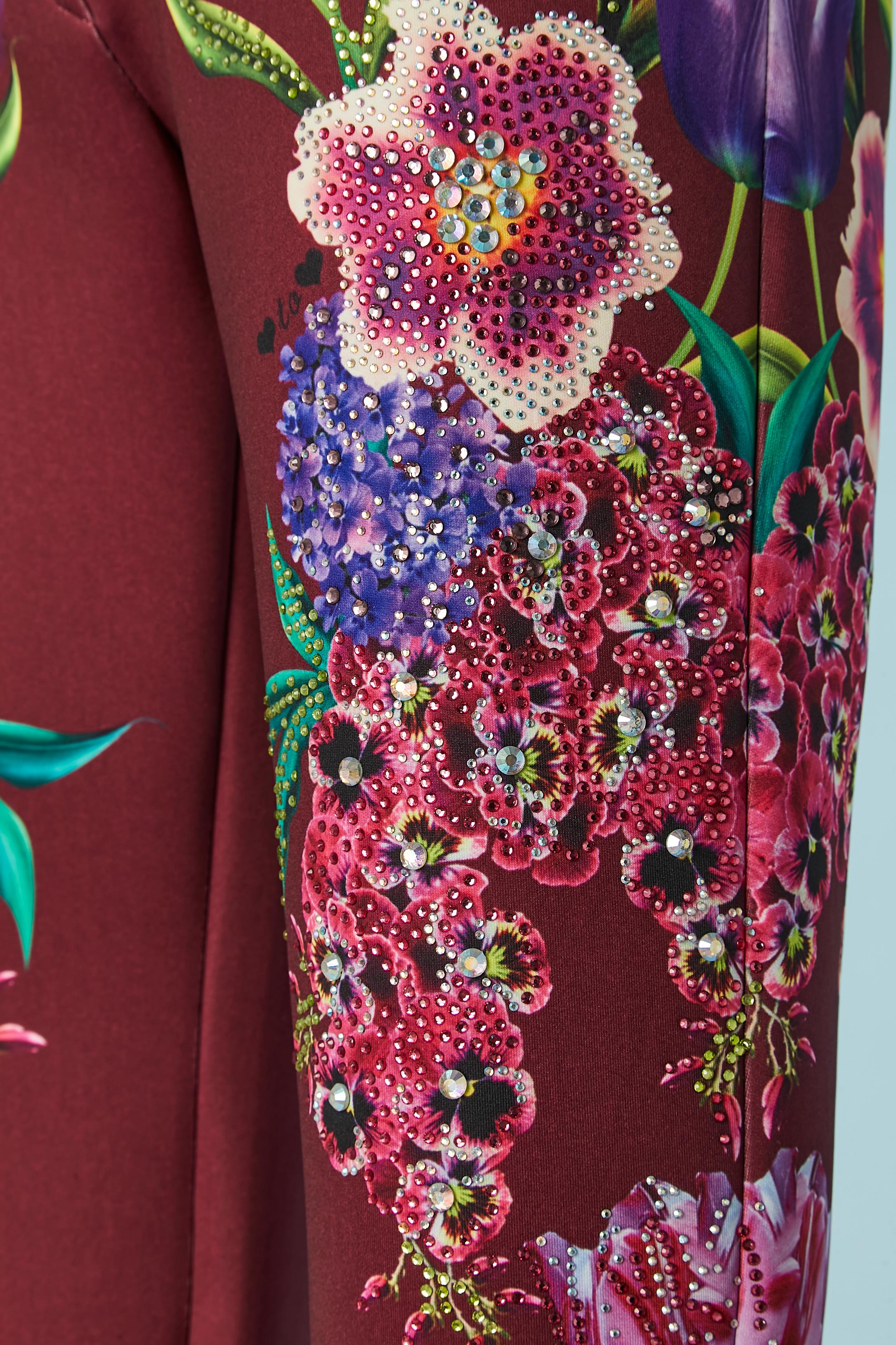 Pantalon bourgogne avec imprimé floral et strass Gai Mattiolo Love to Love  Pour femmes en vente