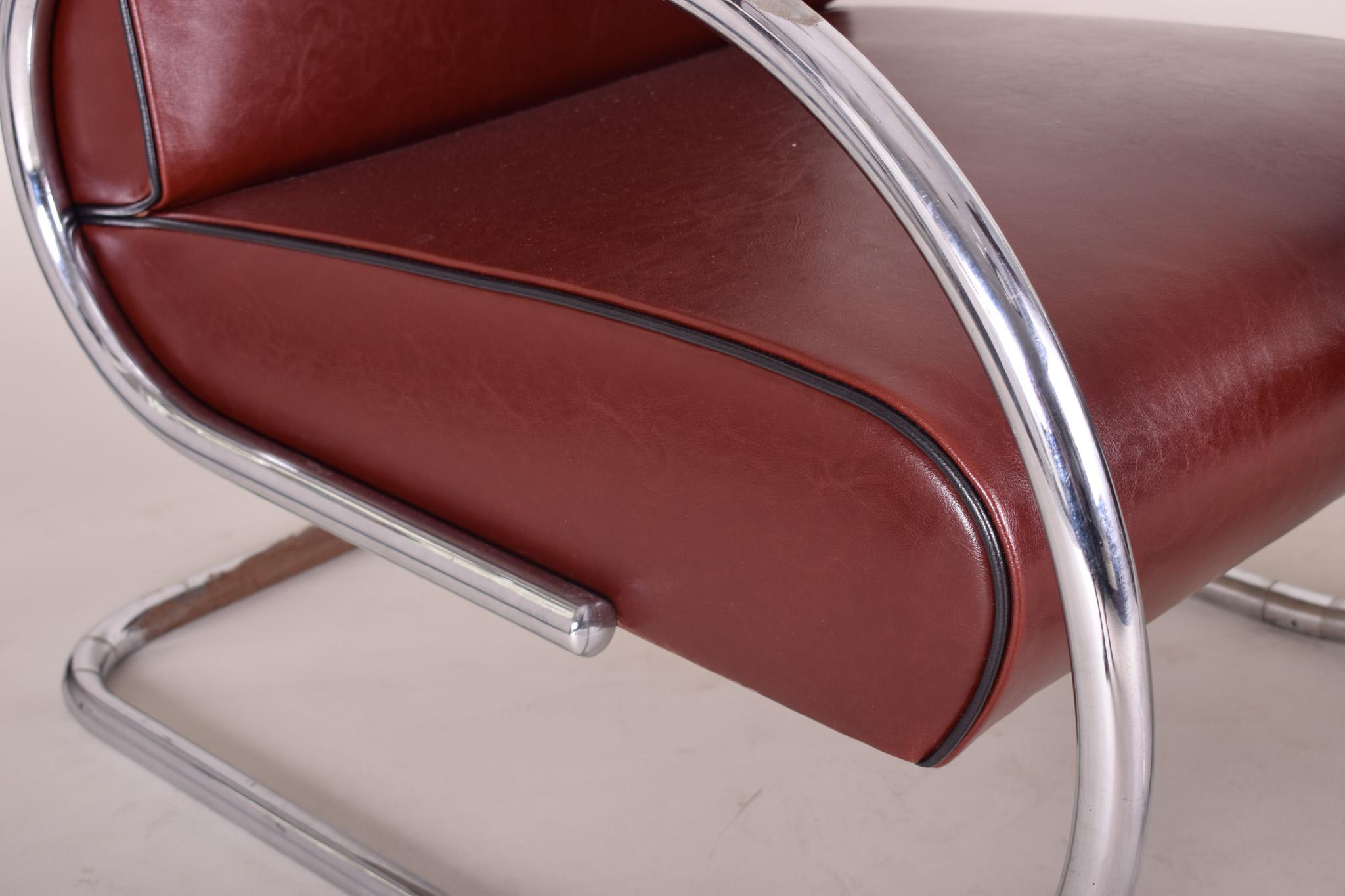 20th Century Burgundy Tubular Armchair, New High Quality Leather Upholstery, 1930s For Sale