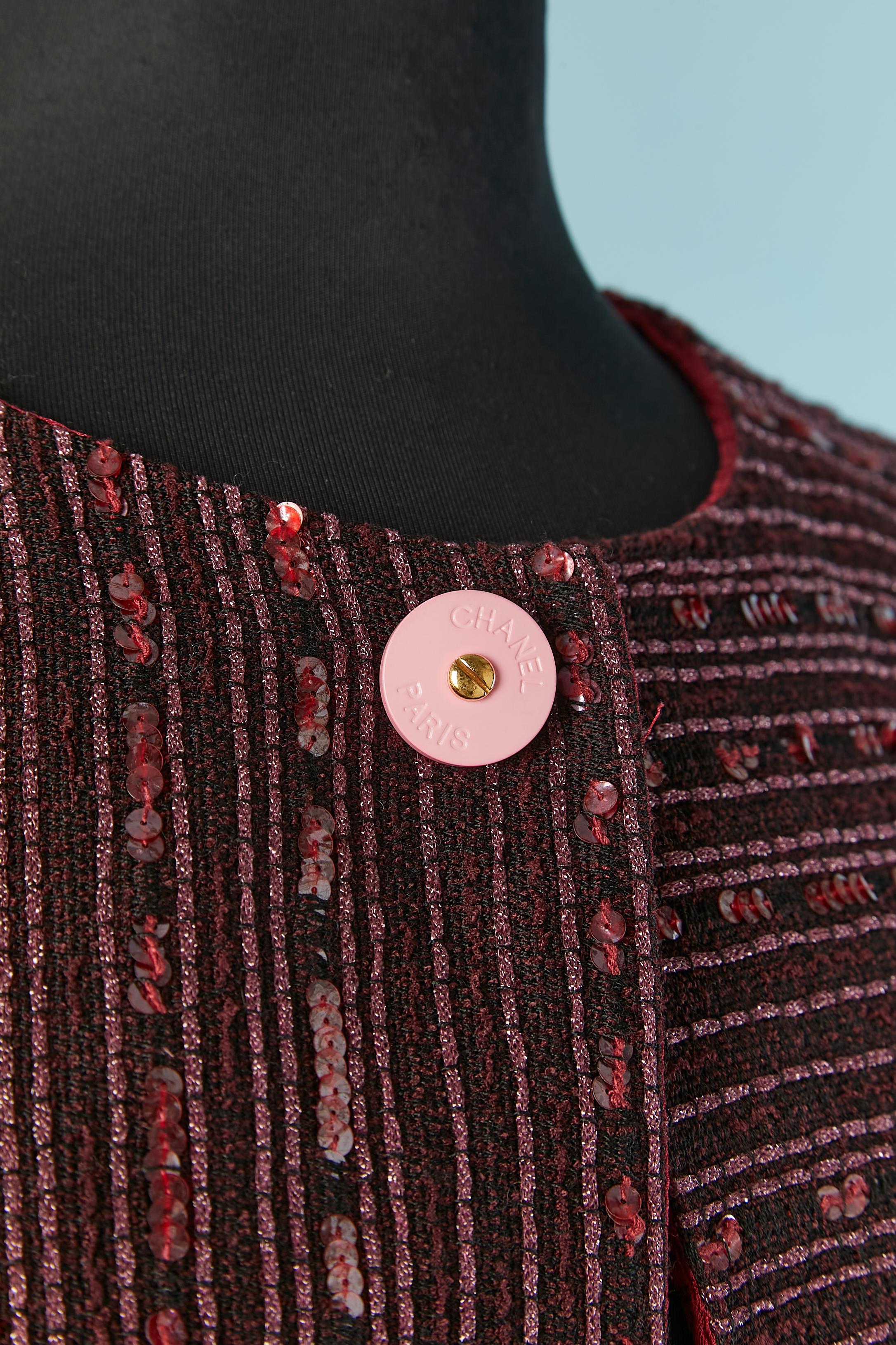 Nero Giacca monopetto in tweed bordeaux con paillettes Chanel Circa 2000 in vendita