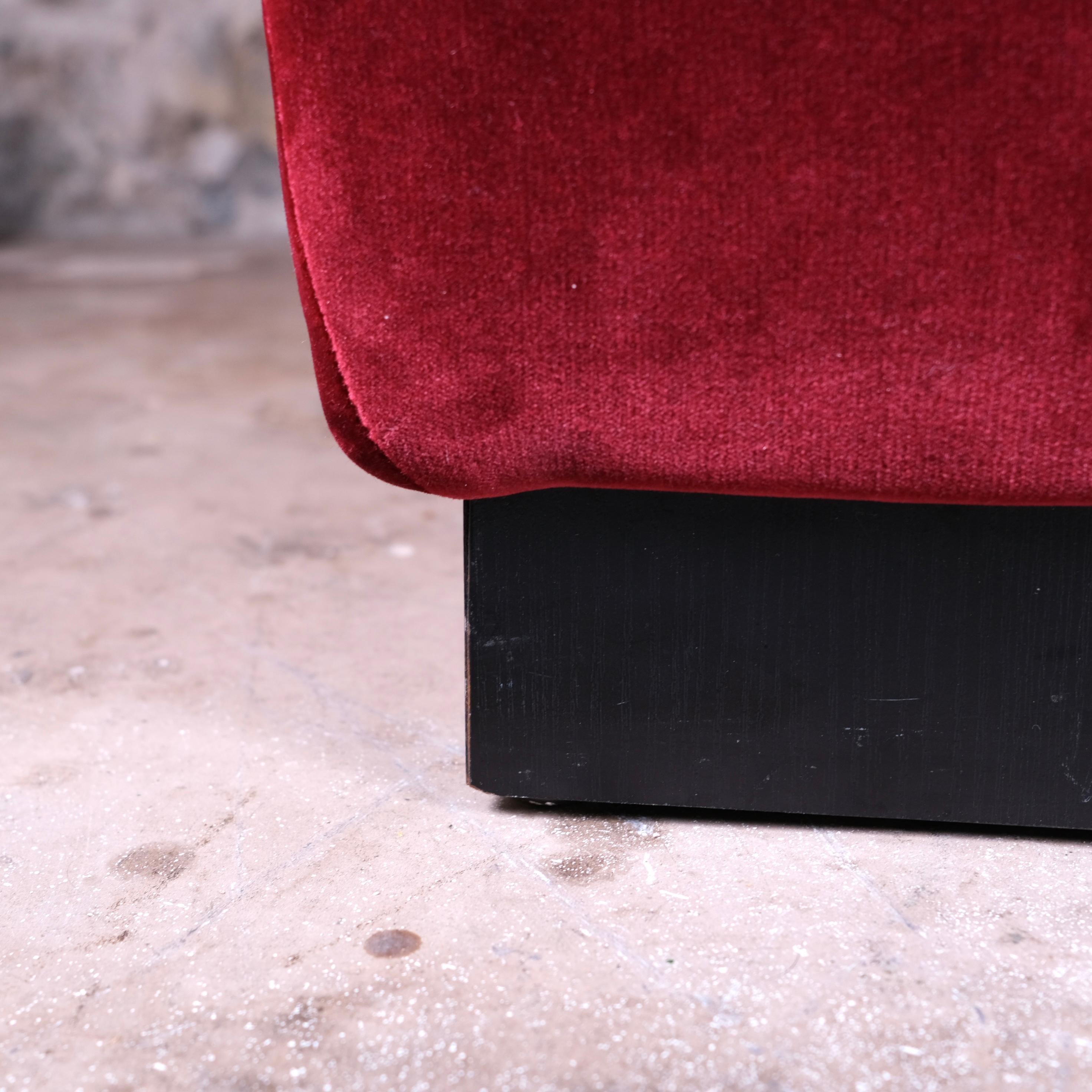 Burgundy velvet 2-seats sofa from France, 1980s 8