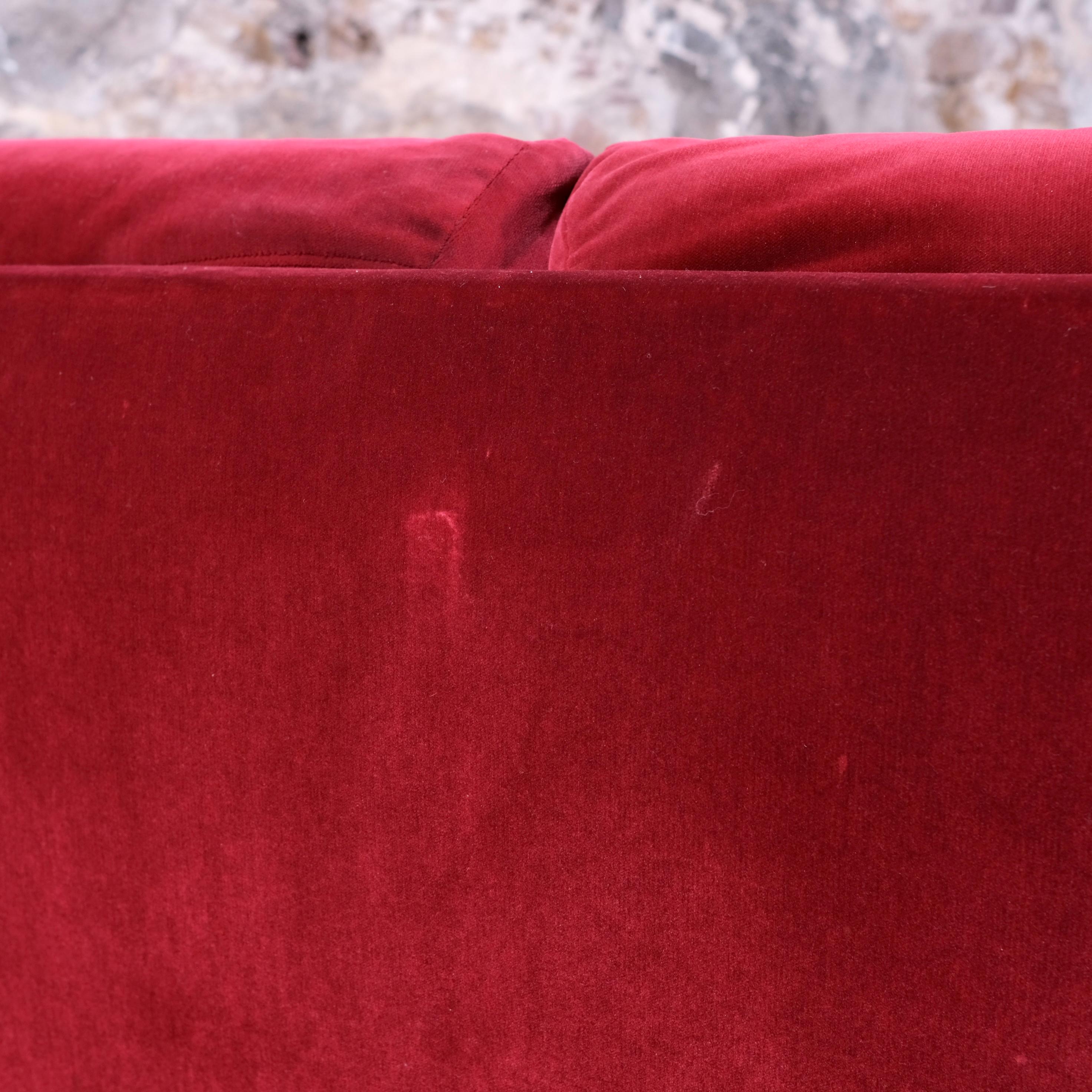 Burgundy velvet 2-seats sofa from France, 1980s 2