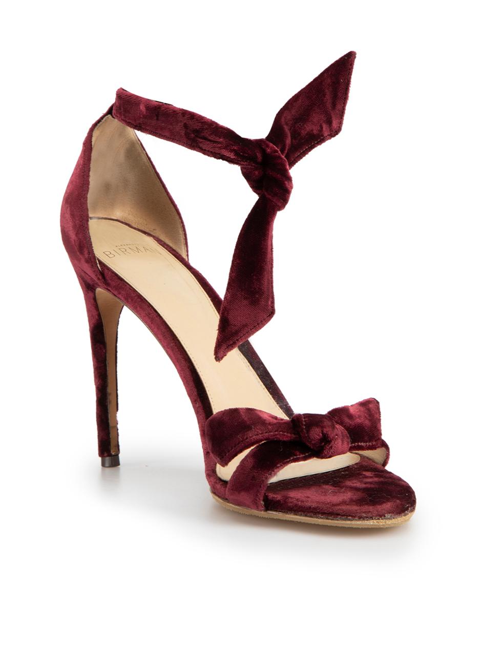 CONDITION is Very good. Minimal wear to shoes is evident. Minimal wear to both heel stems with scuff marks on this used Alexandre Birman designer resale item. These shoes come with original dust bag.



Details


Burgundy

Velvet

High heeled
