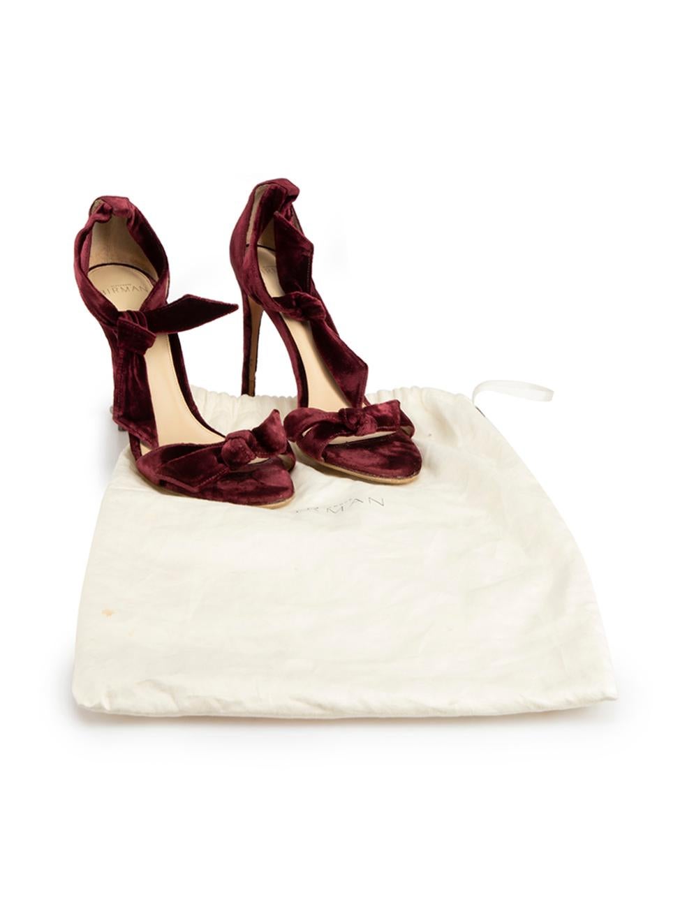 Burgundy Velvet Bow Accent Sandals Size IT 38 For Sale 2