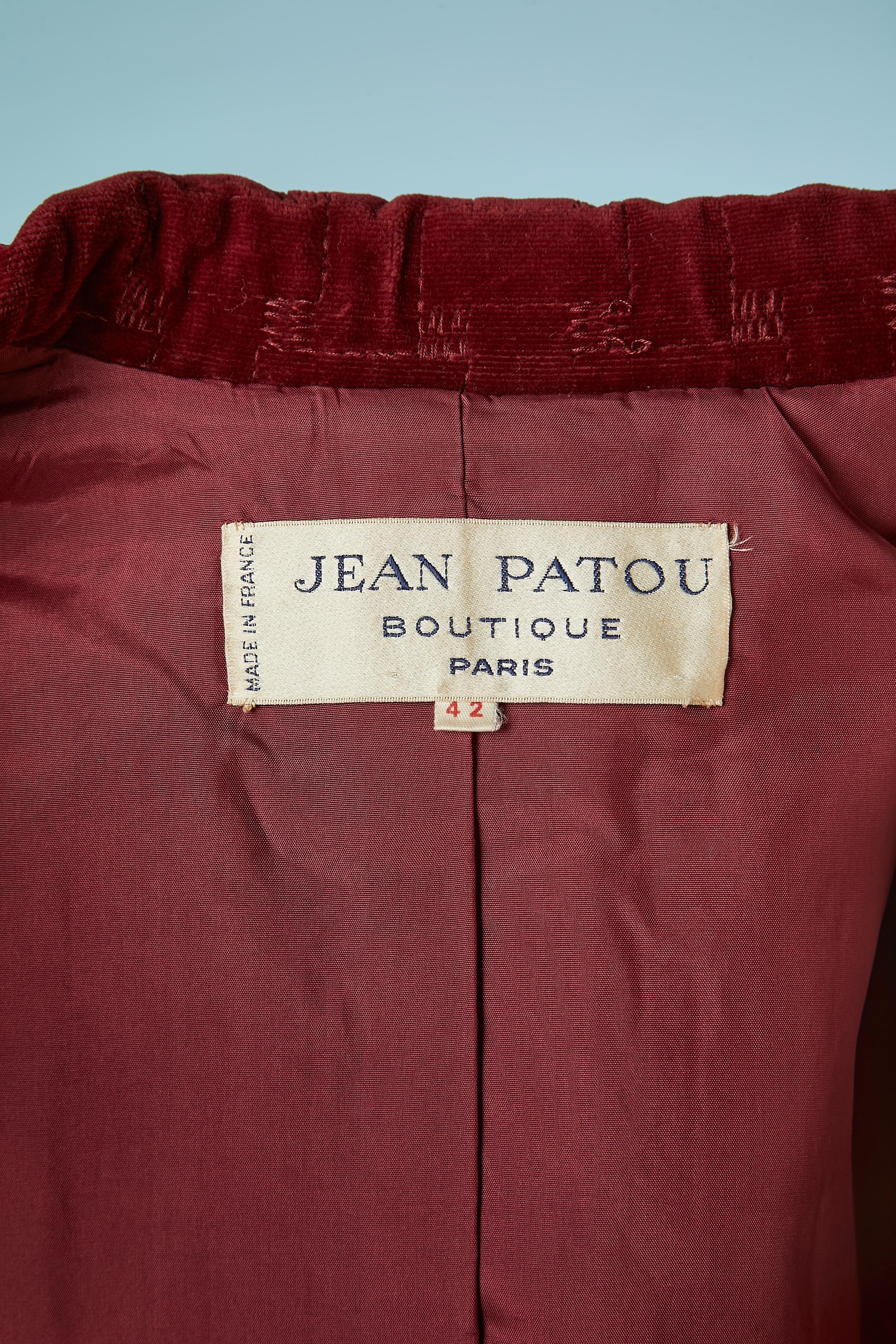 Burgundy velvet jacket padded and top-stitched Jean Patou Boutique  For Sale 1