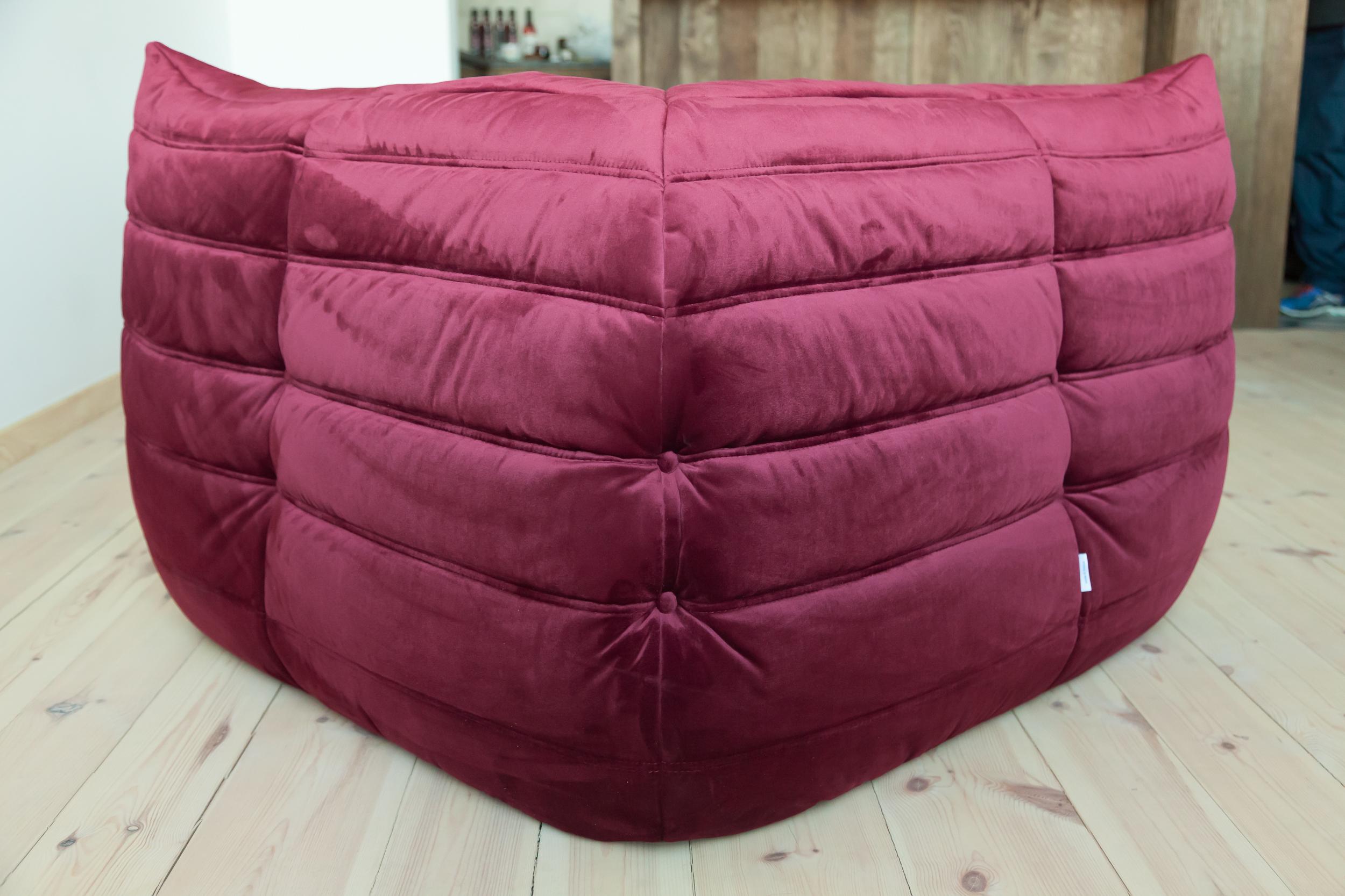 Burgundy Velvet Togo Sofa Set by Michel Ducaroy for Ligne Roset, Set of 5 For Sale 4