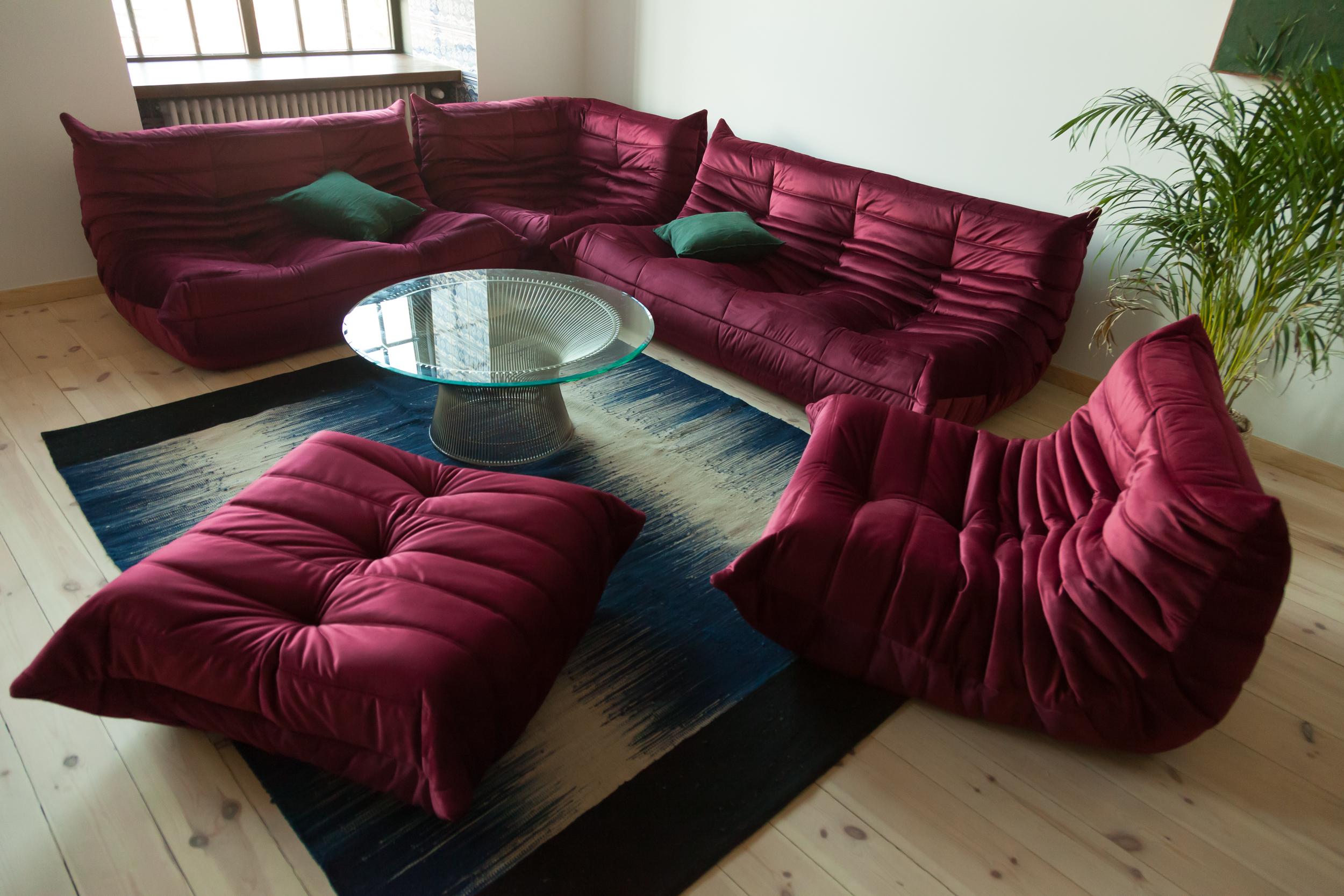 Burgundy Velvet Togo Sofa Set by Michel Ducaroy for Ligne Roset, Set of 5 For Sale 10