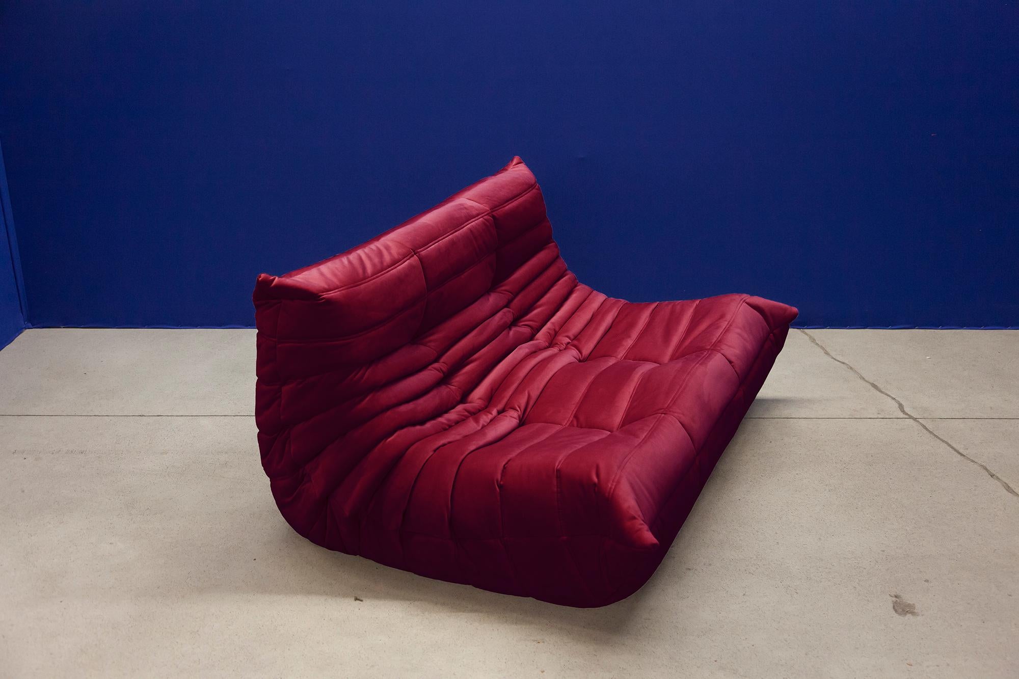 Mid-Century Modern Burgundy Velvet Togo Sofa Set by Michel Ducaroy for Ligne Roset, 1970s, Set of 5