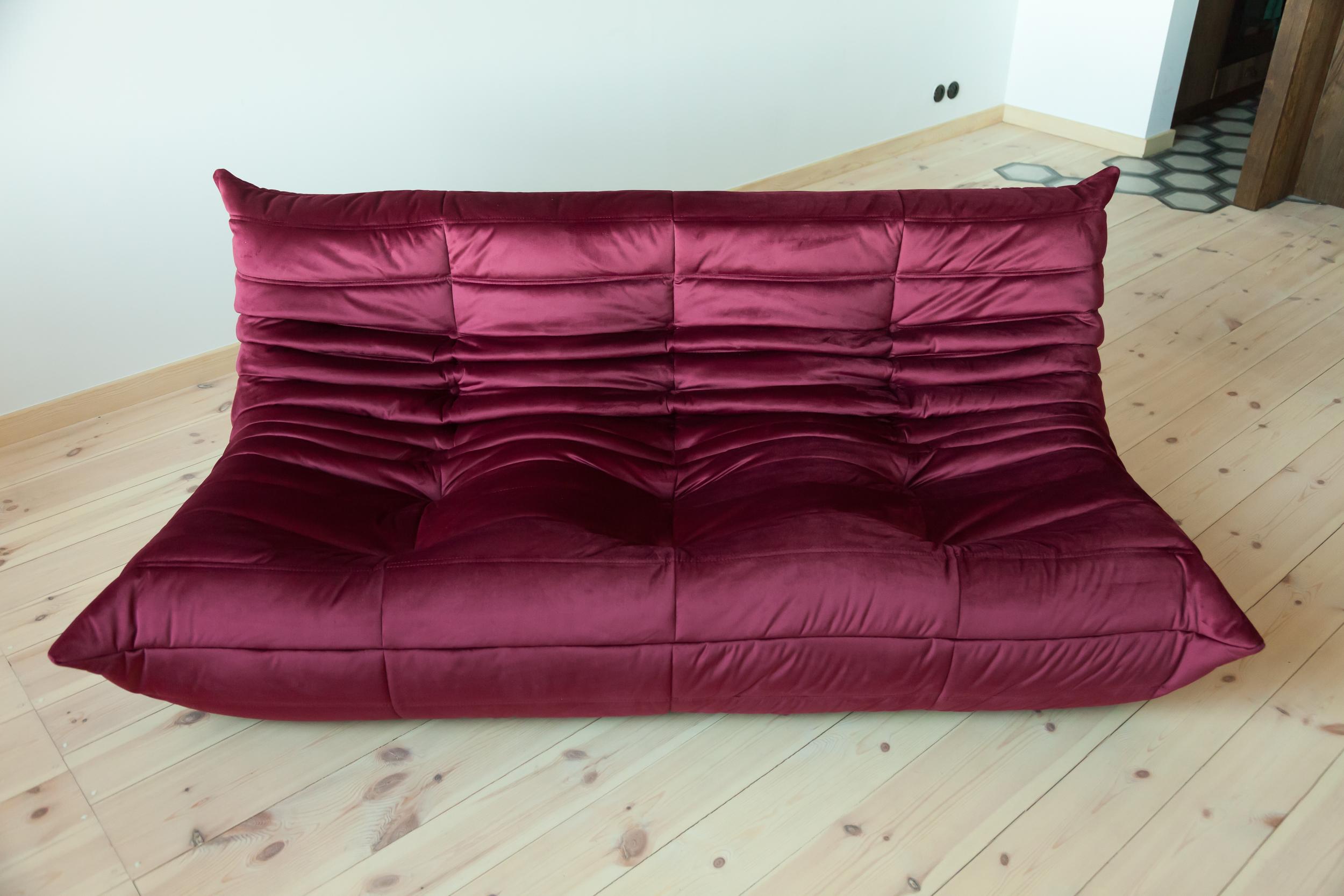 Burgundy Velvet Togo Sofa Set by Michel Ducaroy for Ligne Roset, Set of 5 For Sale 2