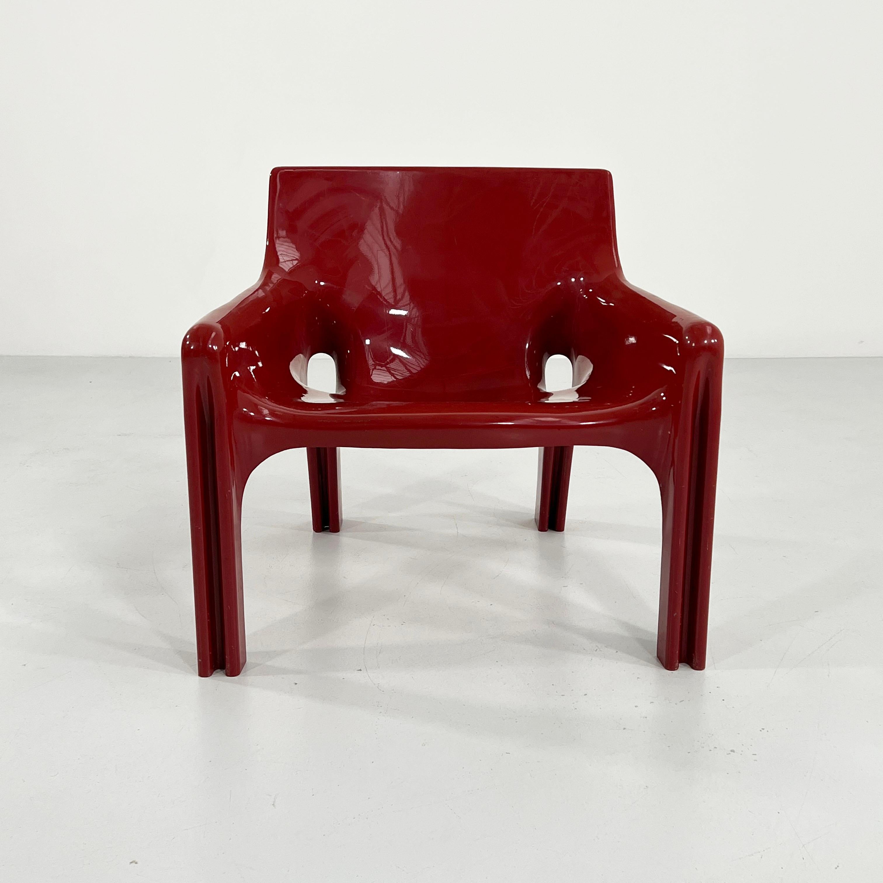 Italian Burgundy Vicario Lounge Chair by Vico Magistretti for Artemide, 1970s