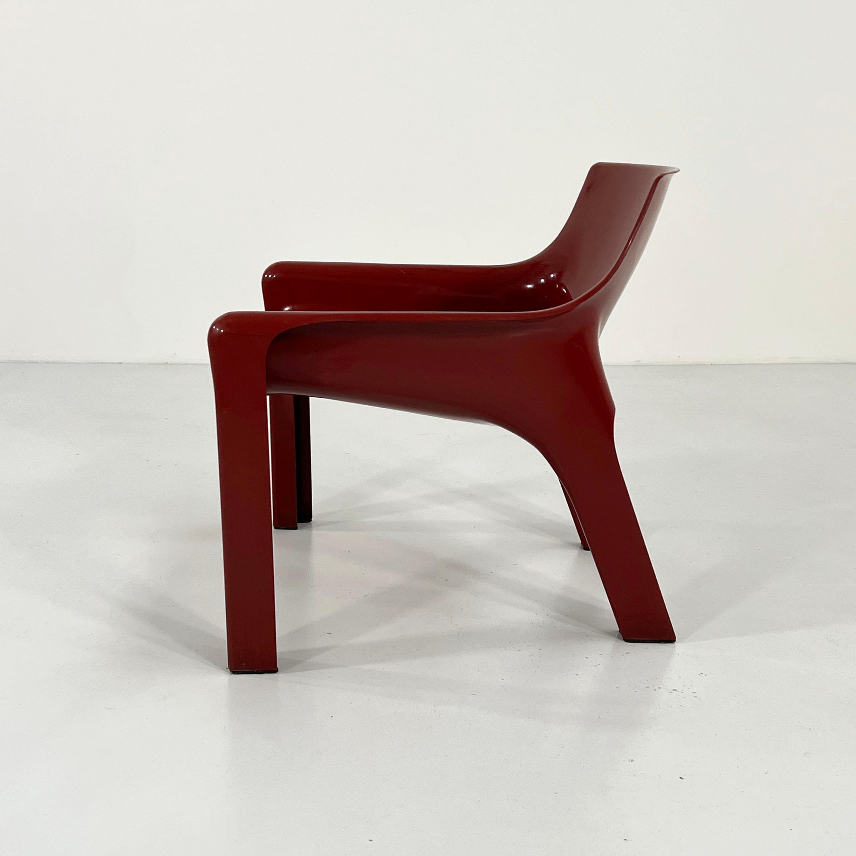 Late 20th Century Burgundy Vicario Lounge Chair by Vico Magistretti for Artemide, 1970s