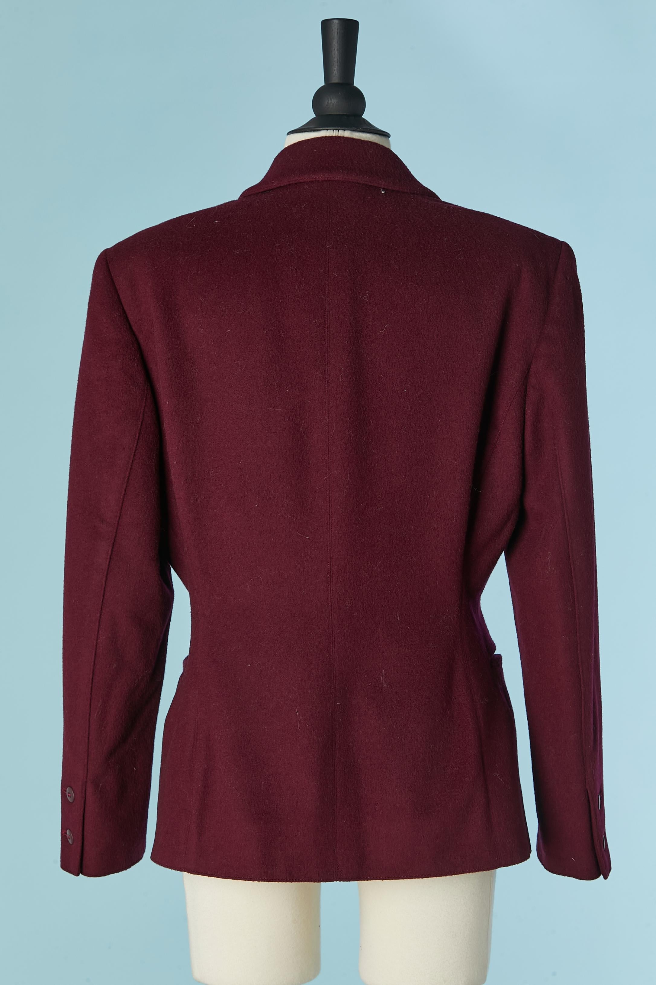 Burgunderrote doppelreihige Jacke aus Wolle und Kaschmir mit drapiertem Kragen MONTANA im Angebot 1