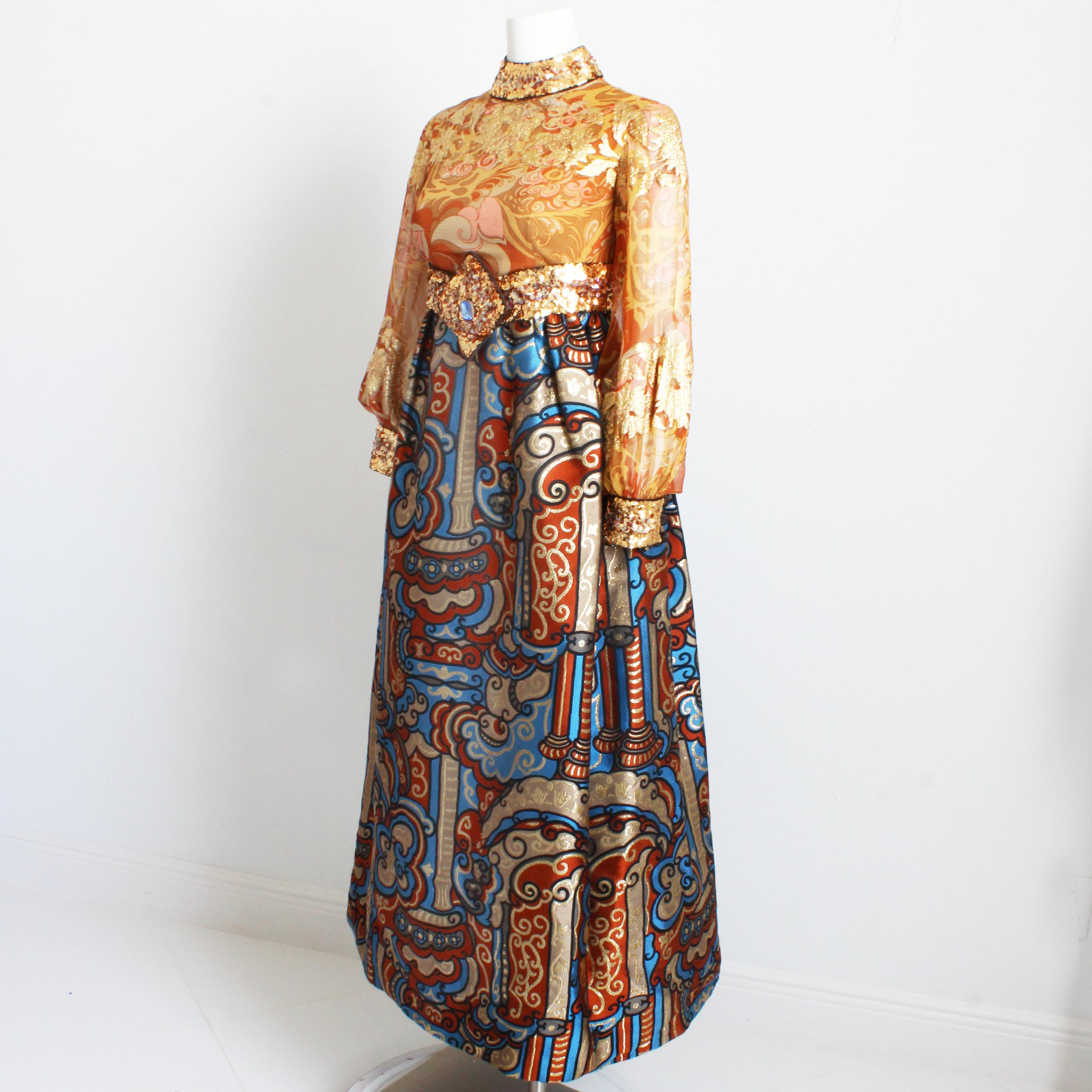 Burke Amey Abendkleid aus Seidenbrokat-Wandteppich mit Blumenmuster und Fantasie, Vintage 70er Jahre im Angebot 6