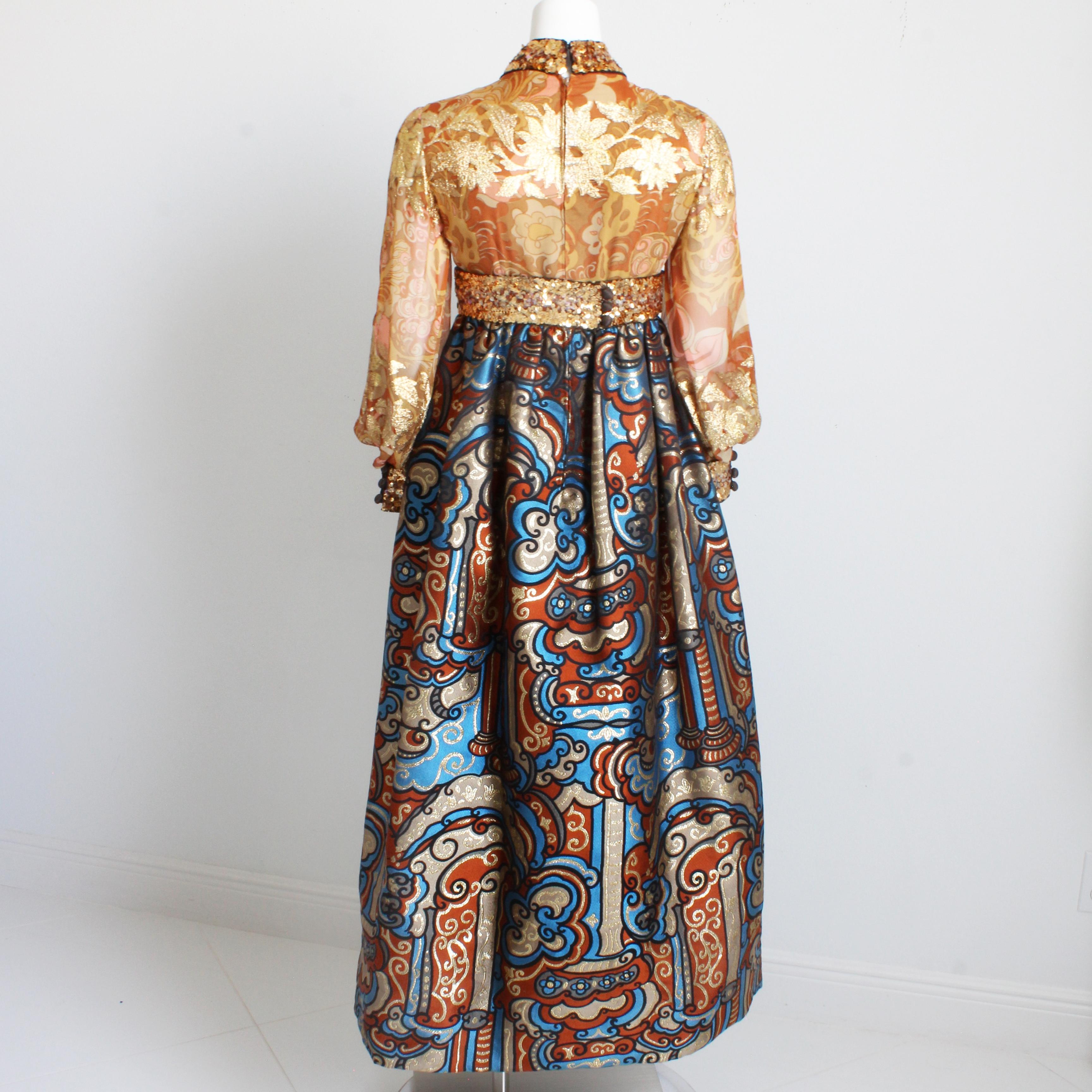 Burke Amey Abendkleid aus Seidenbrokat-Wandteppich mit Blumenmuster und Fantasie, Vintage 70er Jahre im Angebot 8