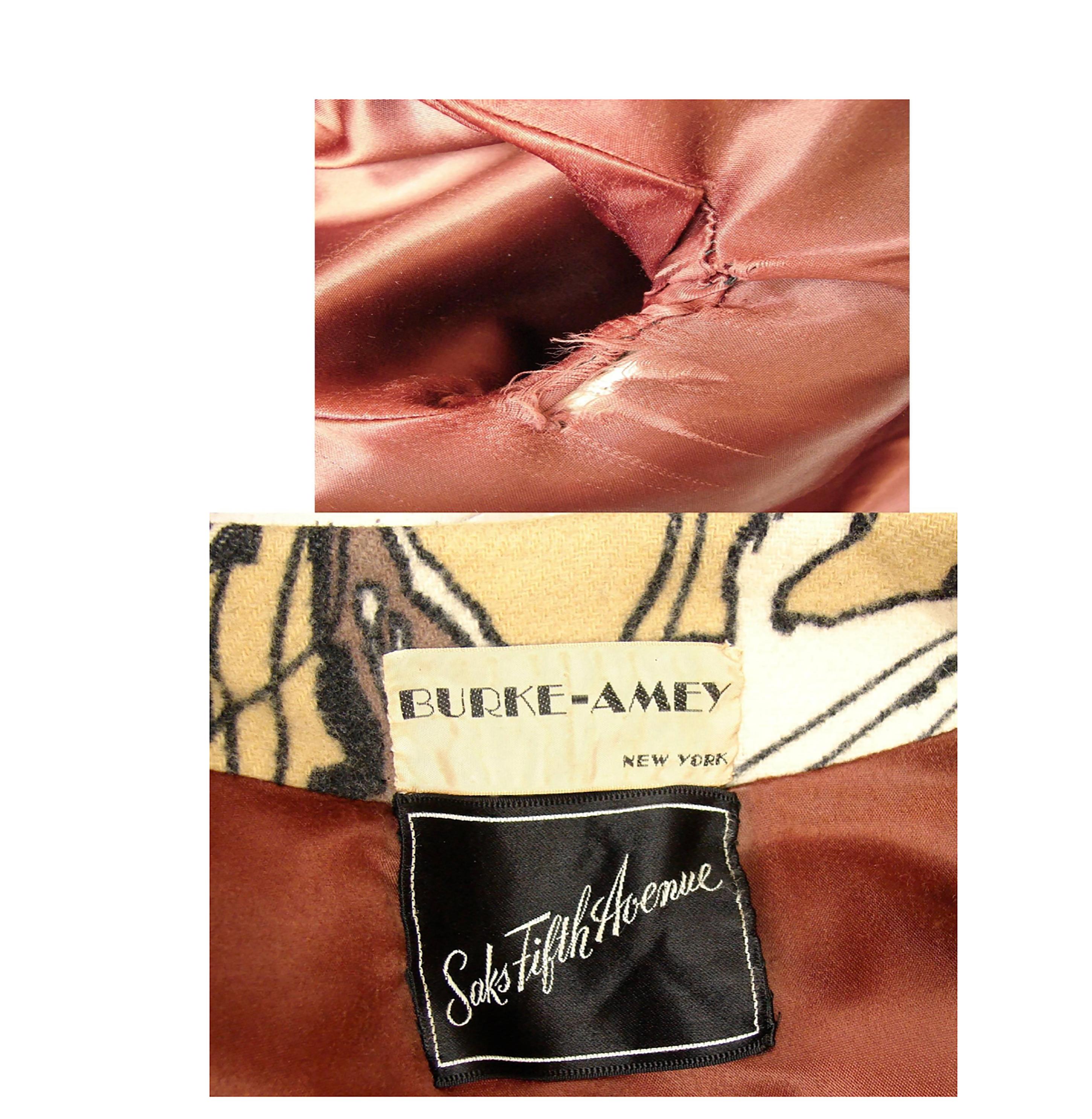 Burke-Amey Wool Coat Warp Print by Tzaims Luksus Mod Cut Out Collar Vintage 60s For Sale 7