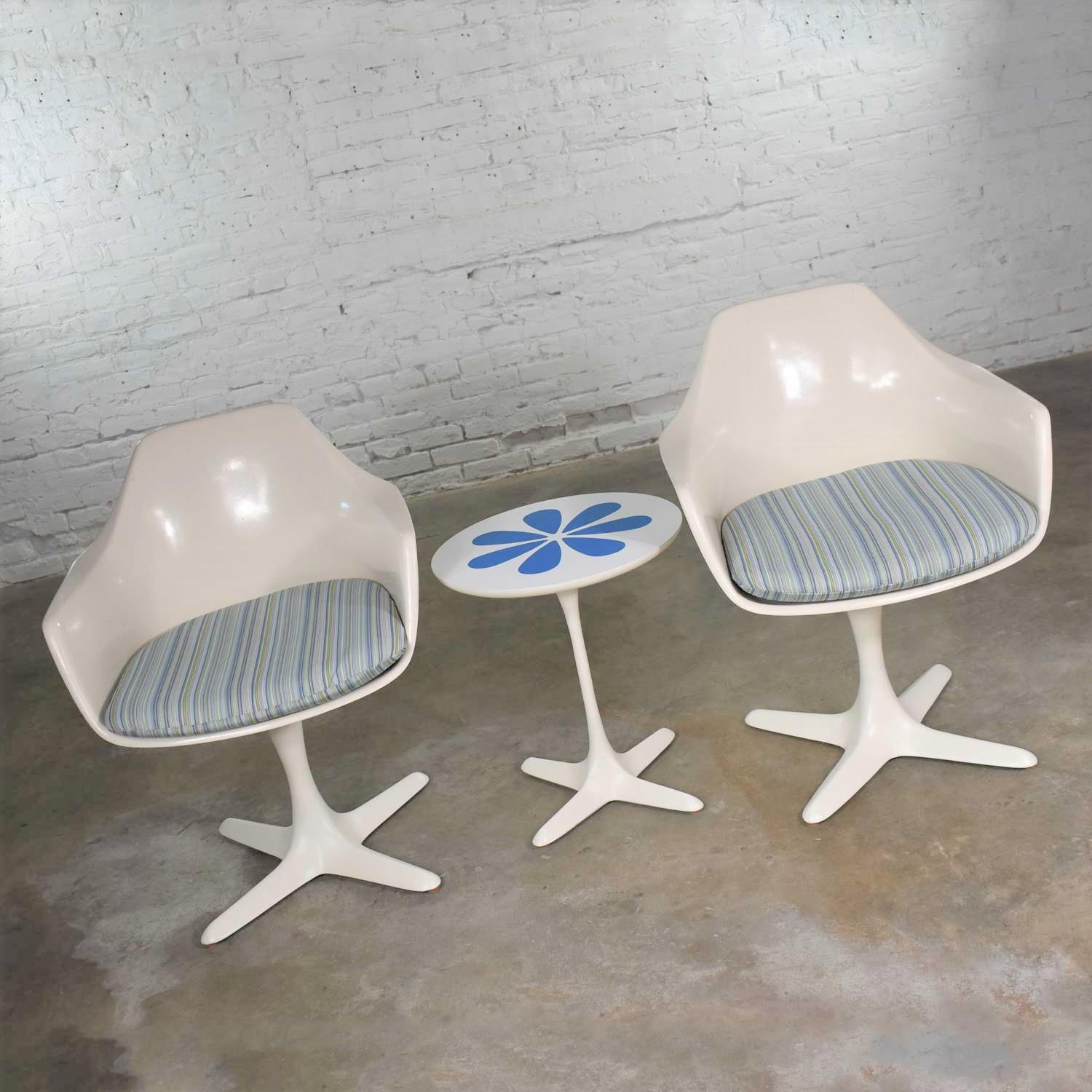 Mid-Century Modern Burke Tulip Style Swivel Chairs & Side Table Mod Flower Petal Design Blue White