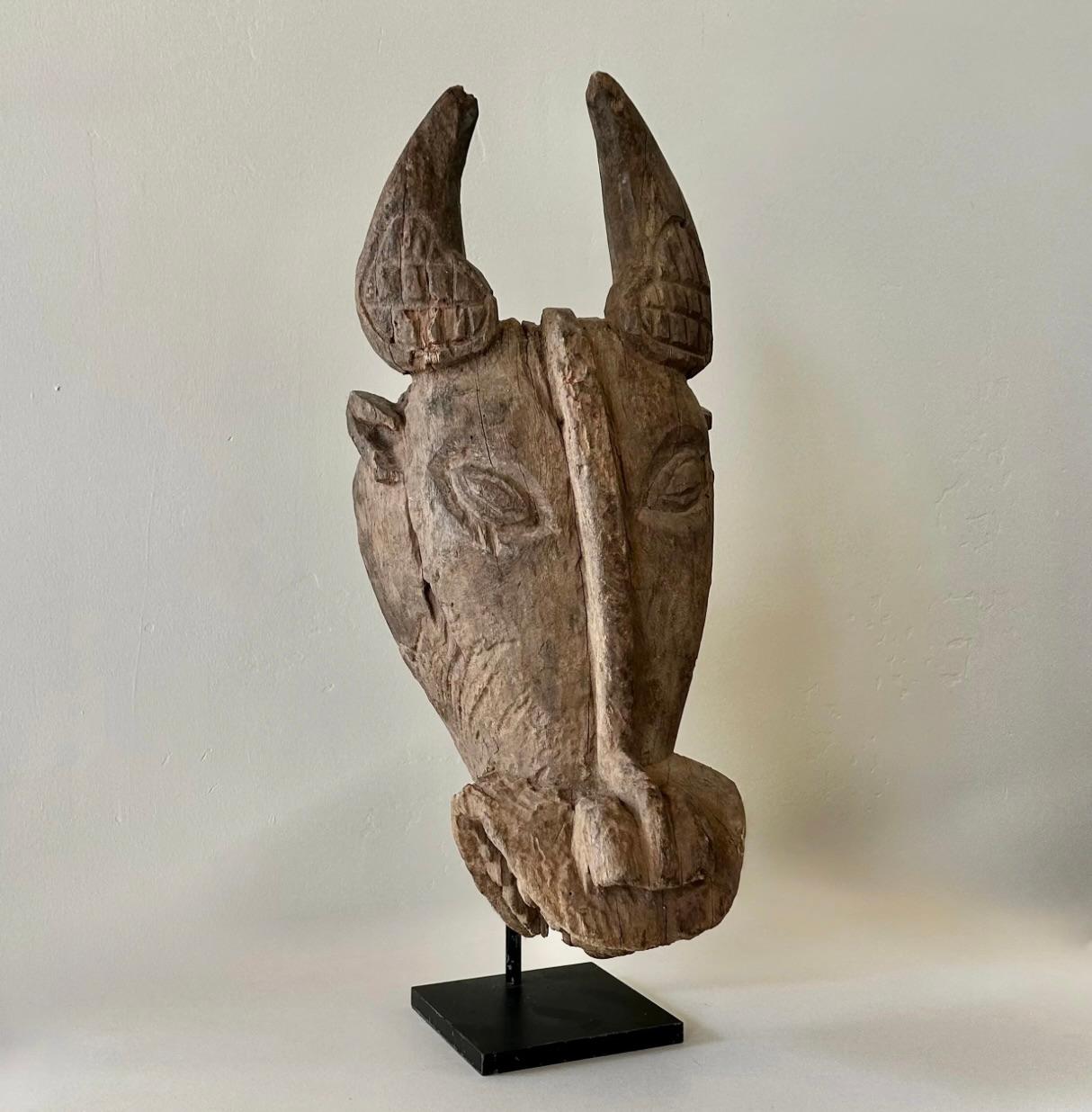 Tribal Masque de danse de cheval zoomorphe du Burkina Faso Fin du 19e siècle en vente