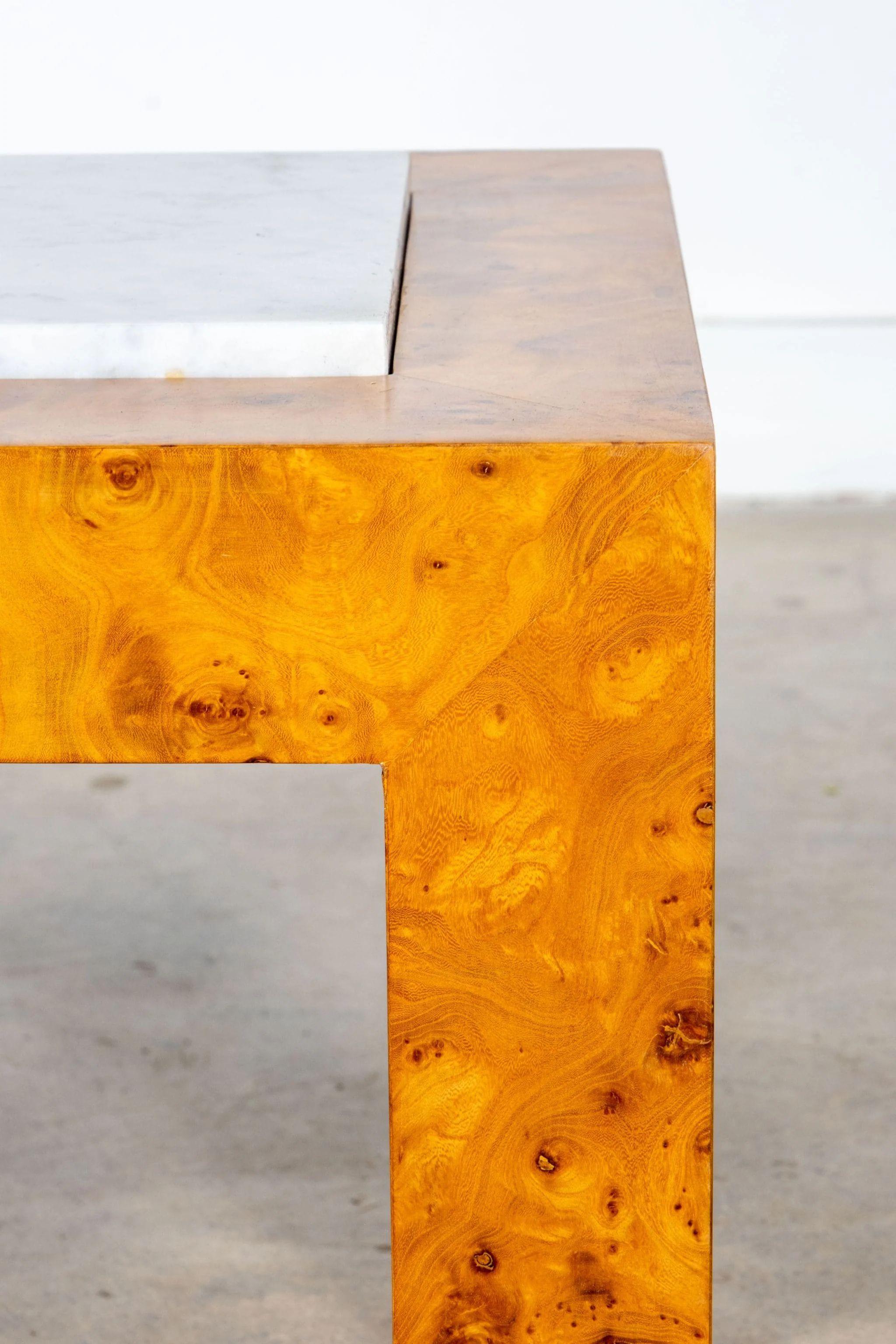 Table d'appoint broussin et marbre Bon état - En vente à Toronto, CA