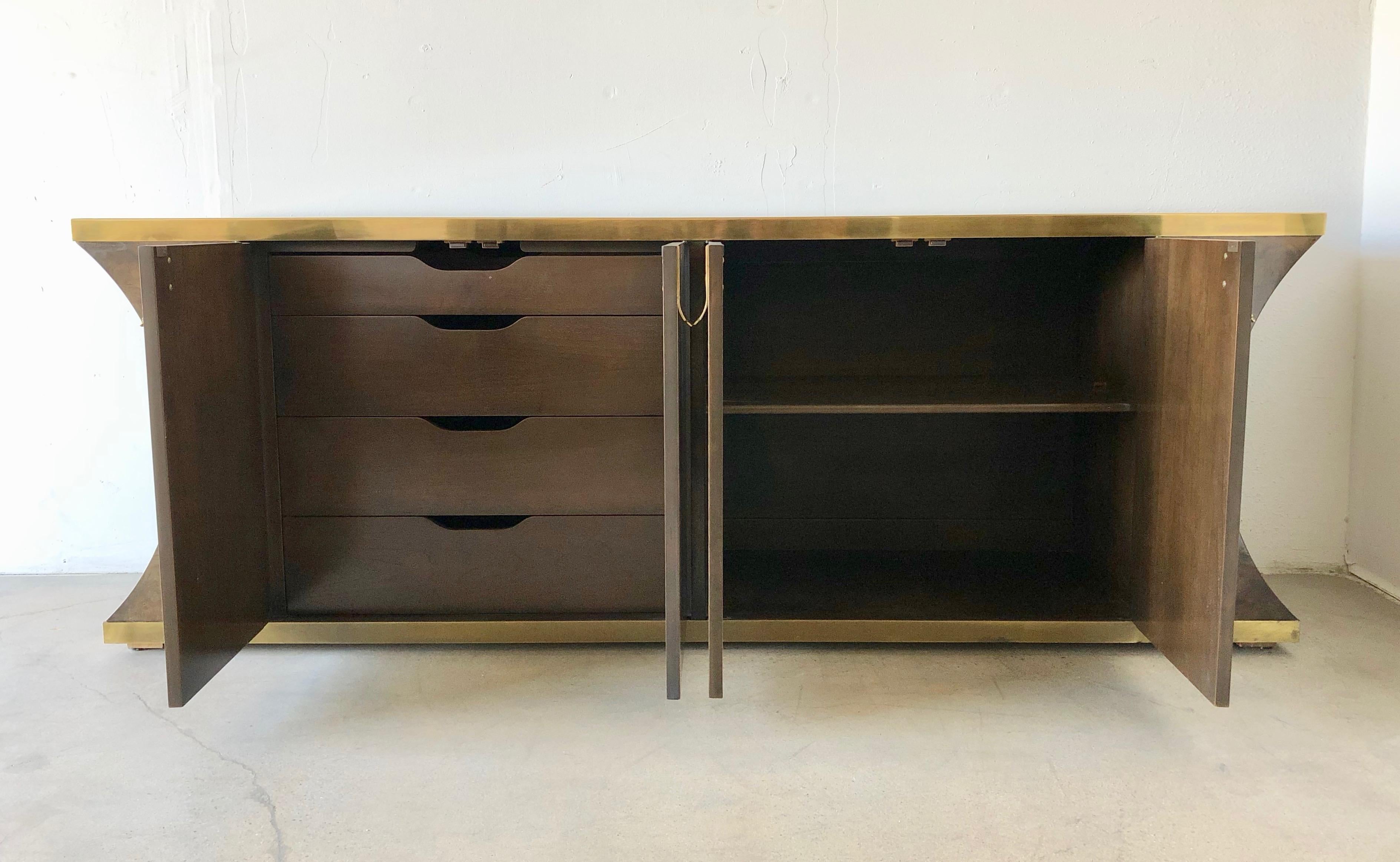 Burl and Vintage Brass Mastercraft Credenza or Sideboard For Sale 1