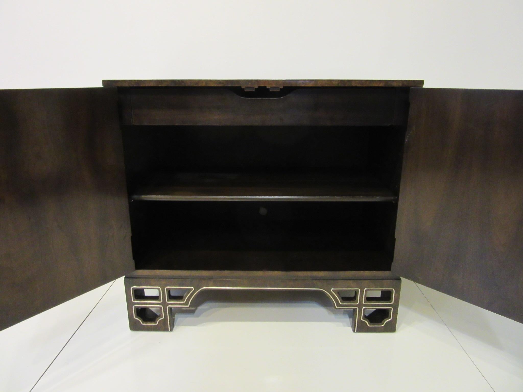 Burl Cabinet with Brass by Bernhard Rohne for Mastercraft In Good Condition In Cincinnati, OH