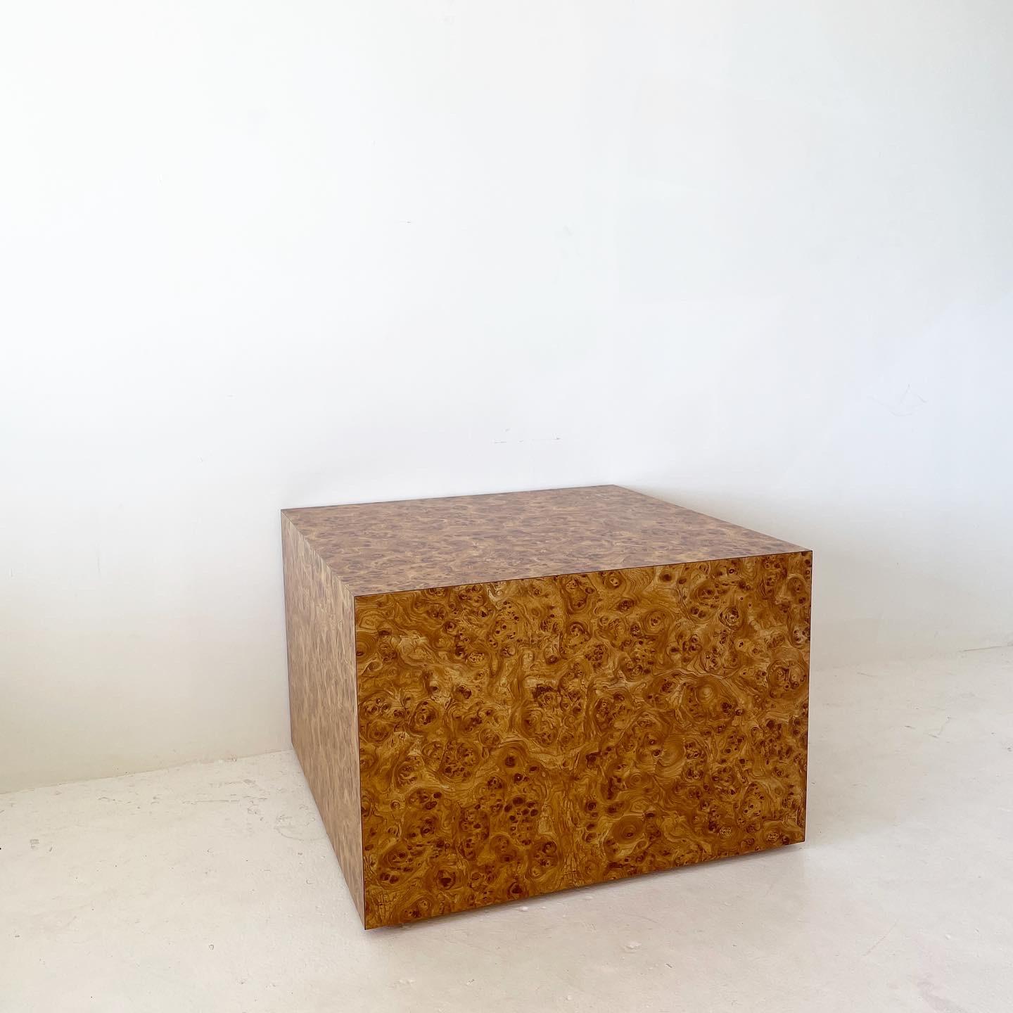 Burl Laminate Rectangular Center or Side Table In Good Condition For Sale In Los Angeles, CA